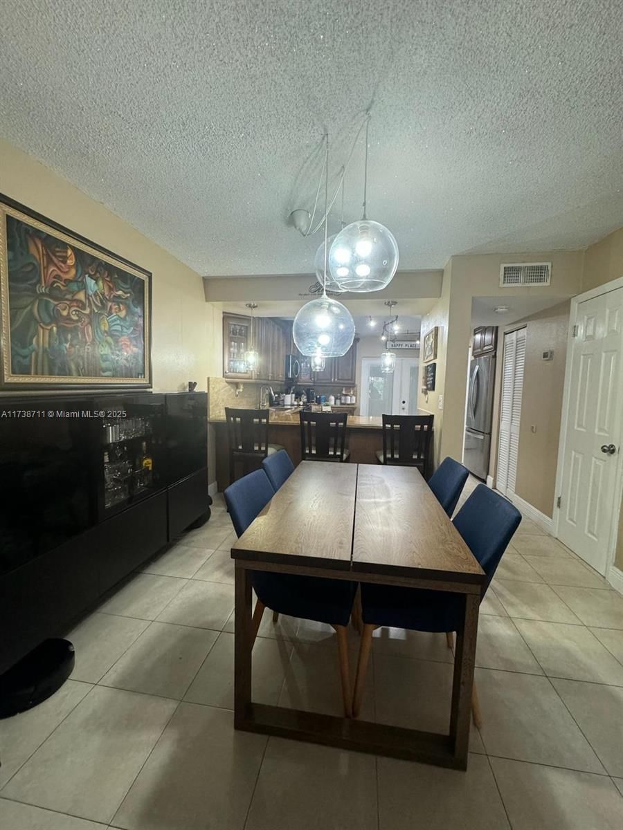 Real estate property located at 2401 11th St #3C, Miami-dade, Biltmore Club Villas Town, Miami, FL