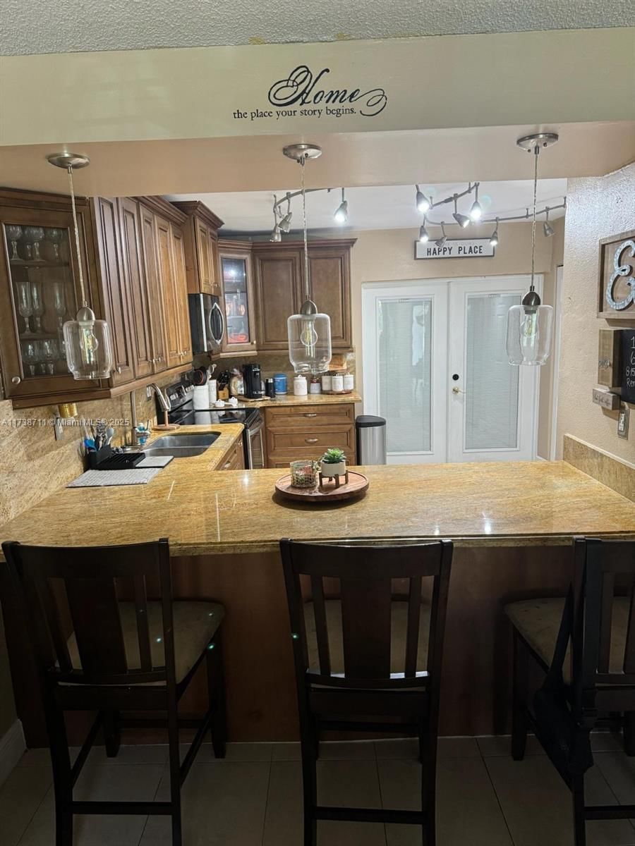 Real estate property located at 2401 11th St #3C, Miami-dade, Biltmore Club Villas Town, Miami, FL