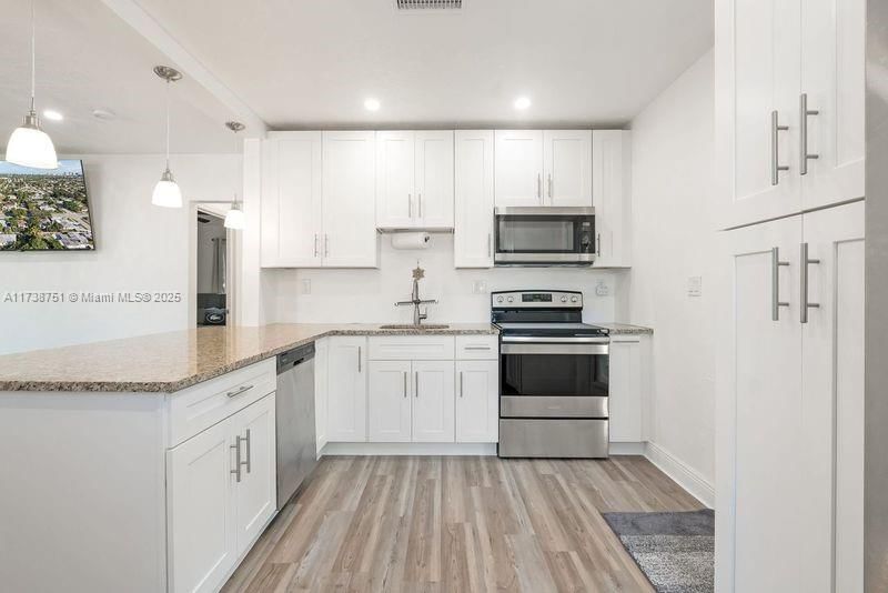 Real estate property located at 1010 24th Ter, Broward, Washington Heights, Hollywood, FL
