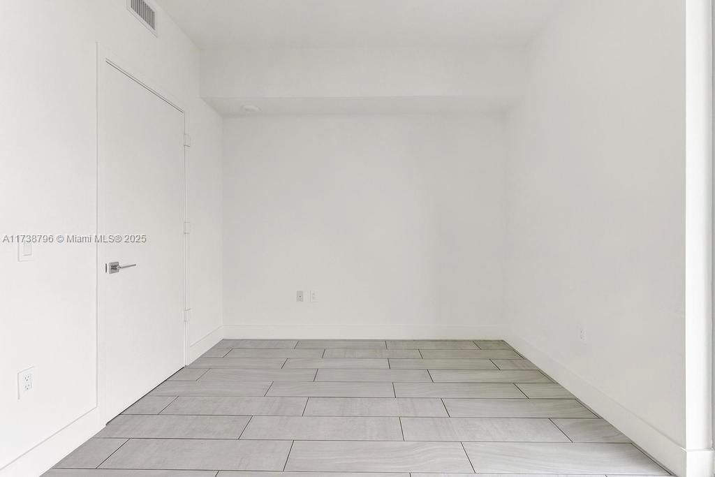 Real estate property located at 2000 Metropica Way #2307, Broward, Metropica North Tower One, Sunrise, FL
