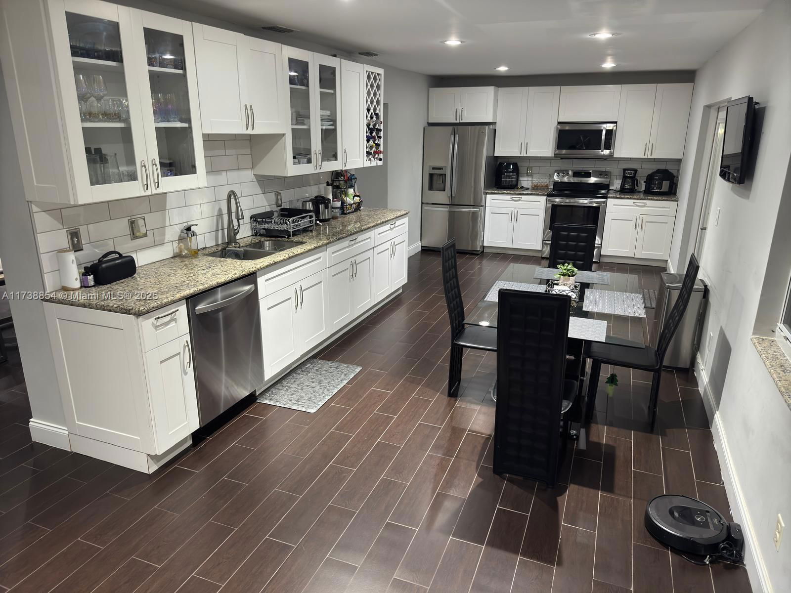 Real estate property located at 7610 66th Ter, Broward, Vanguard Village In The, Tamarac, FL