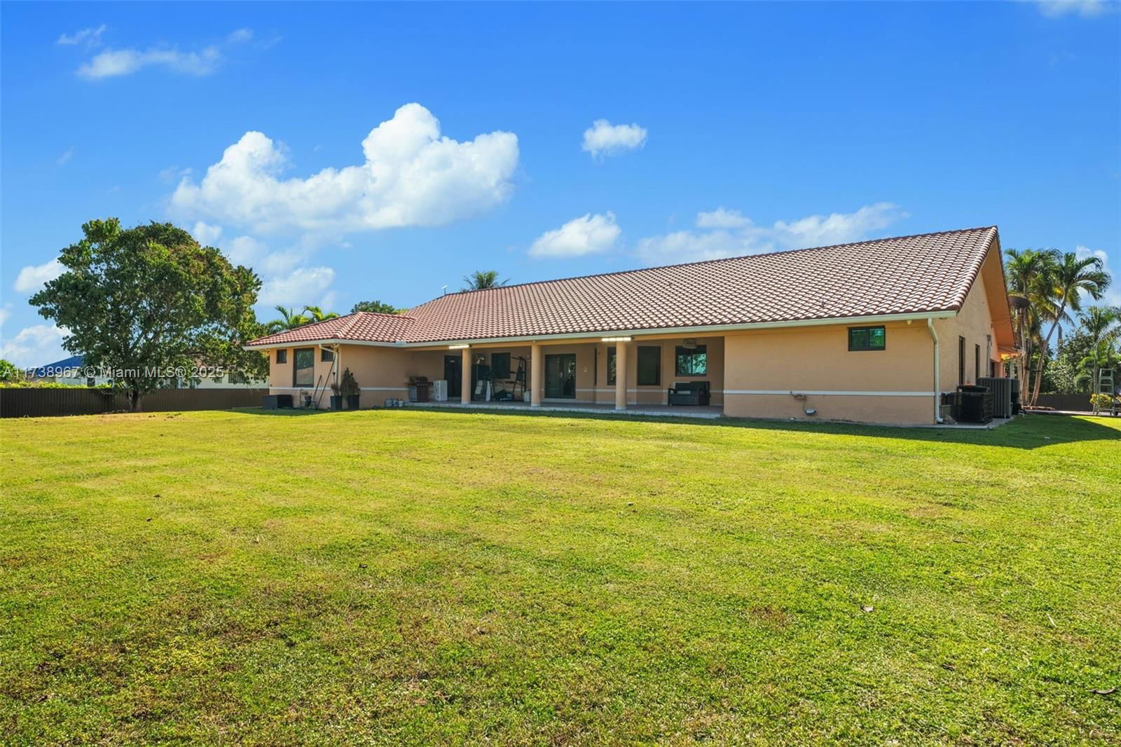 Real estate property located at 19895 184th St, Miami-dade, Redlands, Miami, FL