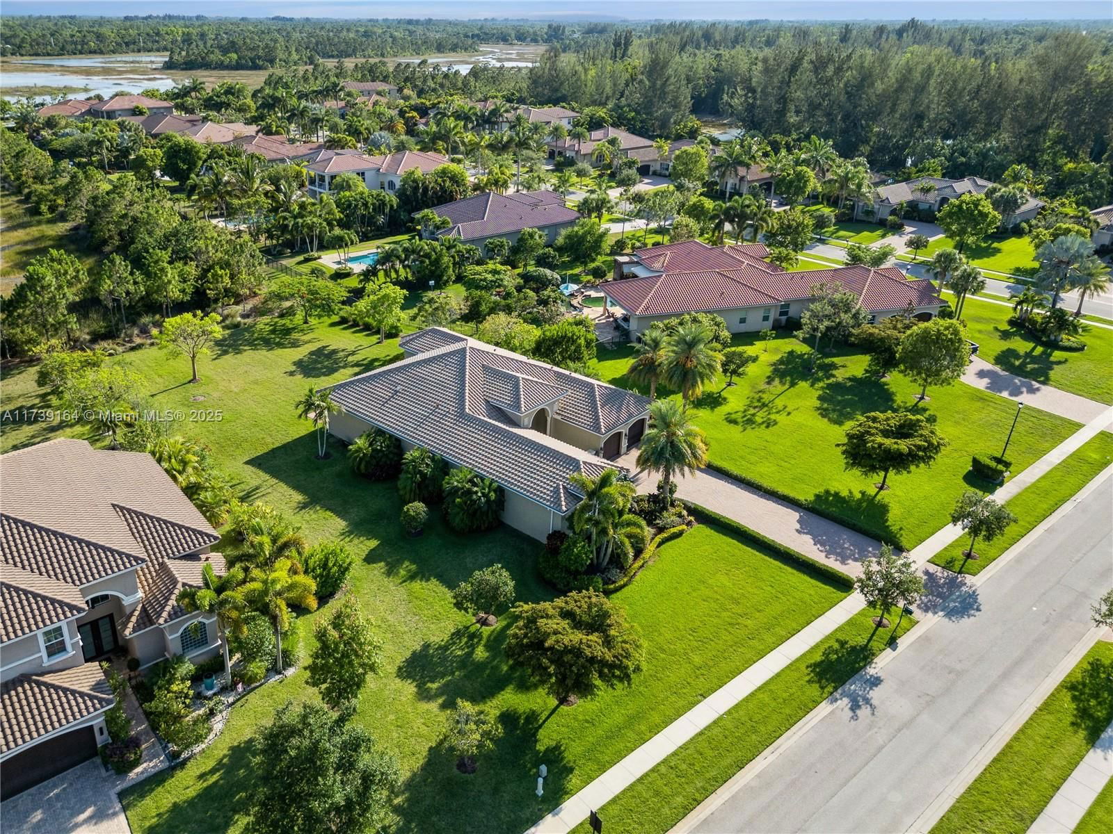 Real estate property located at 7803 Maywood Crest Dr, Palm Beach, Bayhill Estates, Palm Beach Gardens, FL