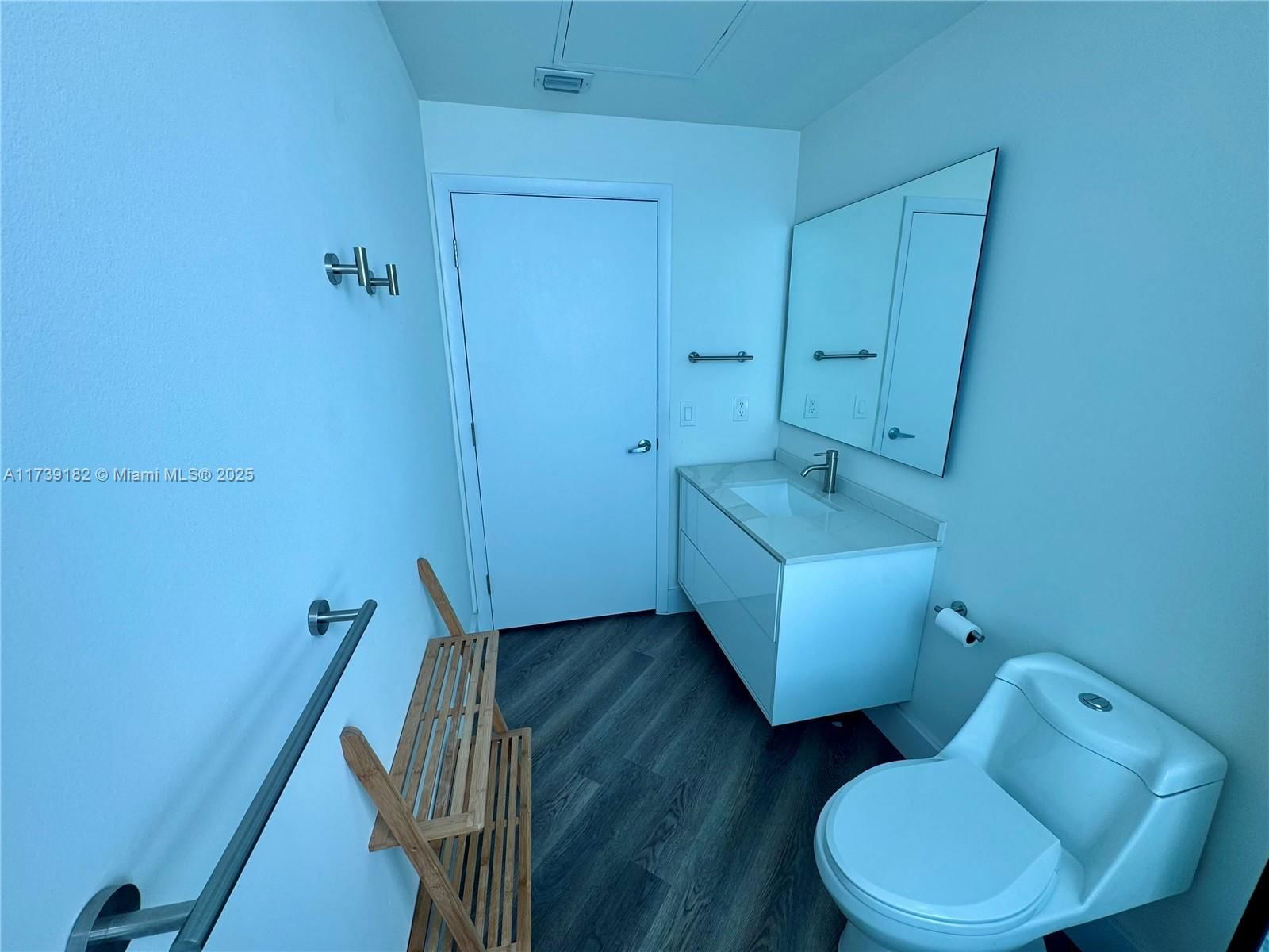 Real estate property located at 1900 Bayshore Dr #2010, Miami-dade, Quantum On The Bay Condo, Miami, FL