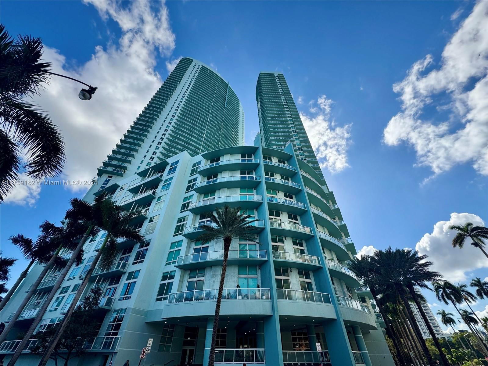 Real estate property located at 1900 Bayshore Dr #2010, Miami-dade, Quantum On The Bay Condo, Miami, FL
