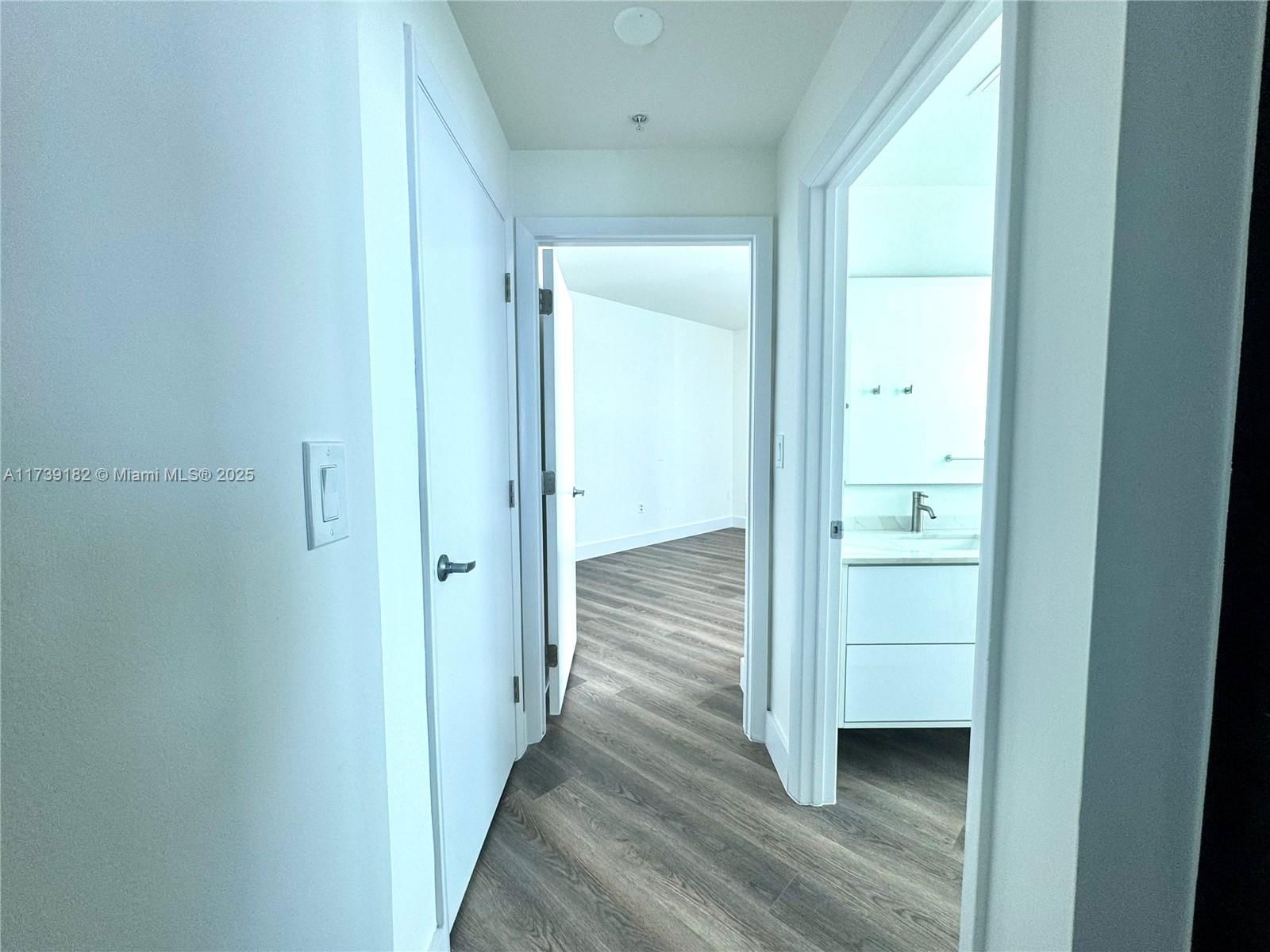 Real estate property located at 1900 Bayshore Dr #2010, Miami-dade, Quantum On The Bay Condo, Miami, FL