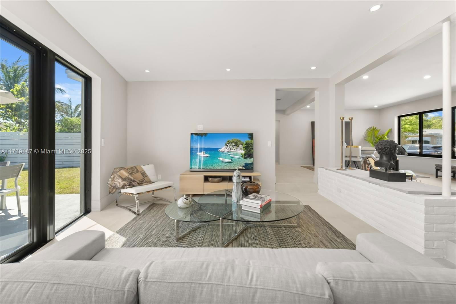 Real estate property located at 142 122nd St, Miami-dade, Breezeswept Estates, North Miami, FL