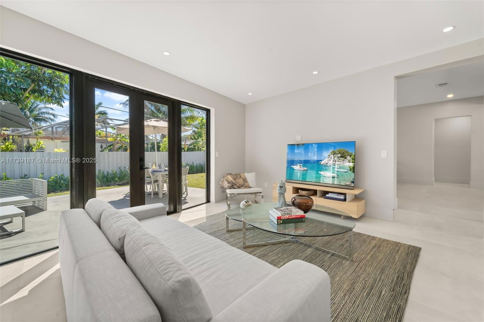 Real estate property located at 142 122nd St, Miami-dade, Breezeswept Estates, North Miami, FL