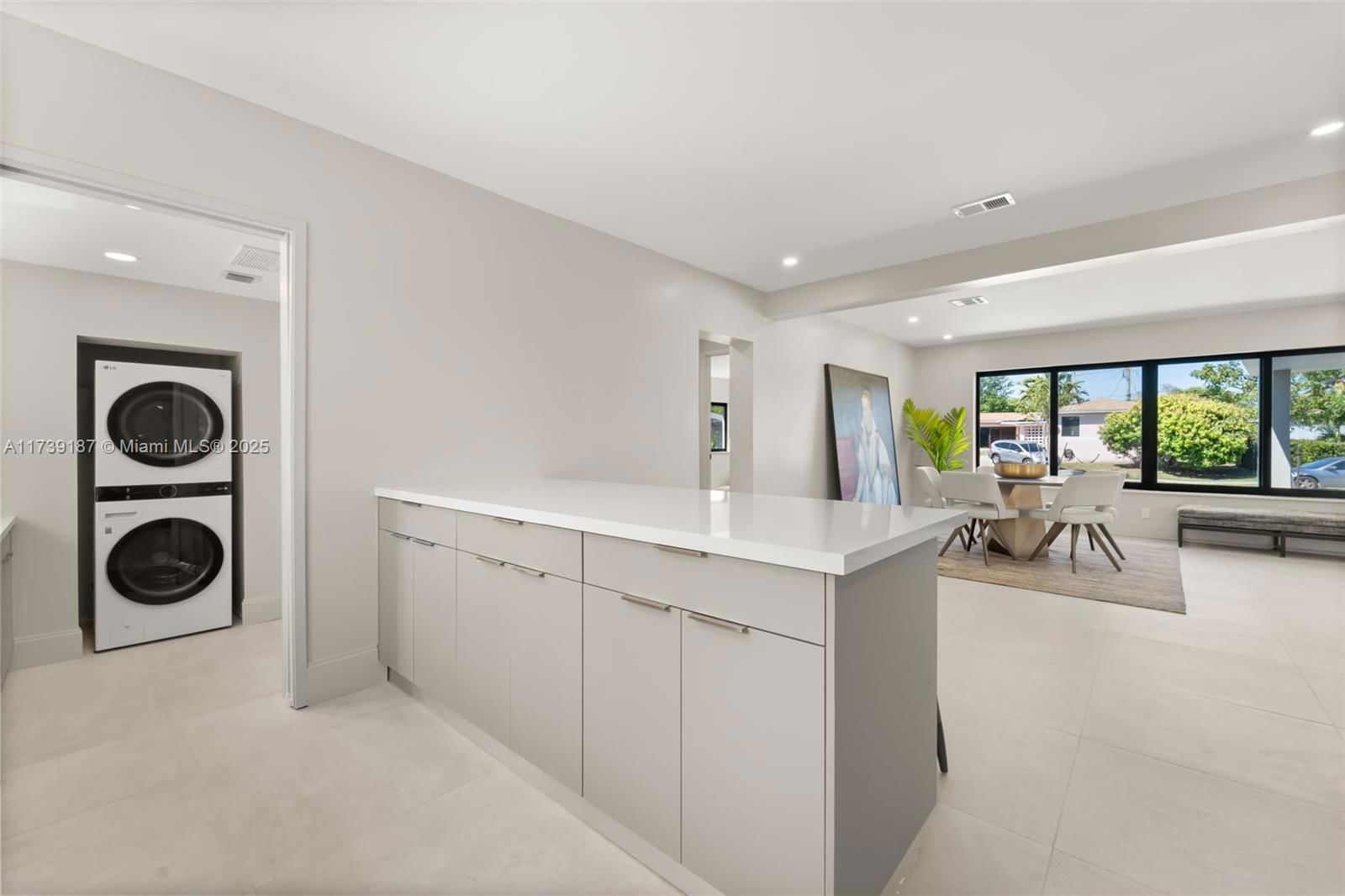 Real estate property located at 142 122nd St, Miami-dade, Breezeswept Estates, North Miami, FL