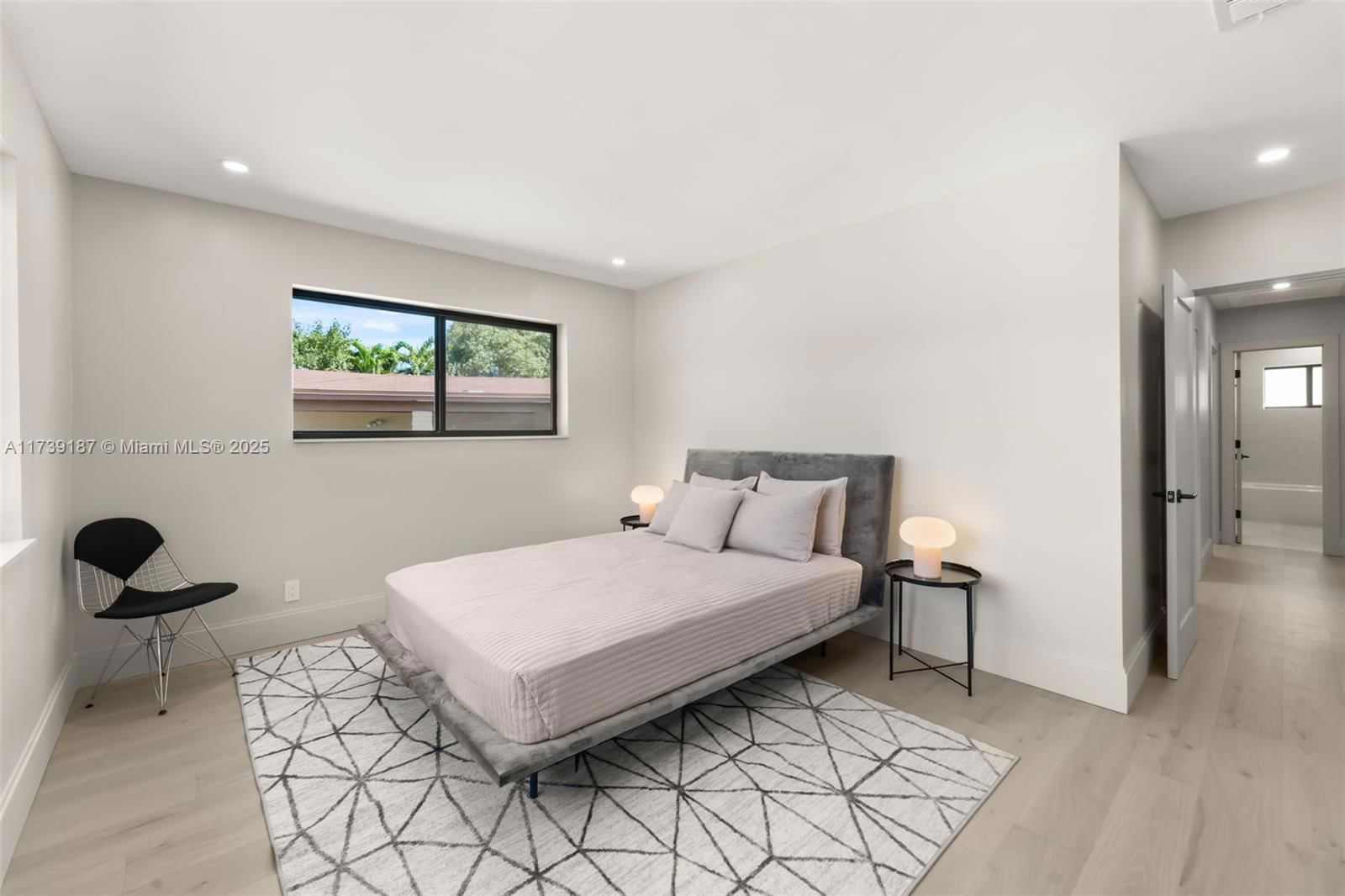 Real estate property located at 142 122nd St, Miami-dade, Breezeswept Estates, North Miami, FL