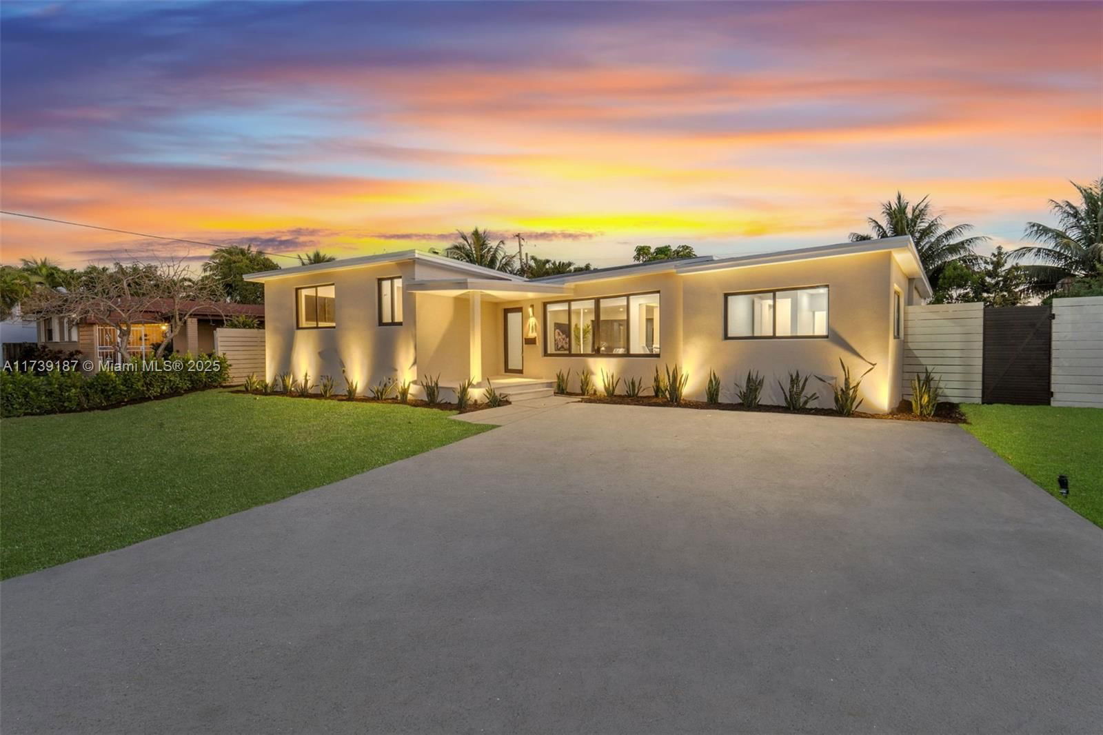 Real estate property located at 142 122nd St, Miami-dade, Breezeswept Estates, North Miami, FL