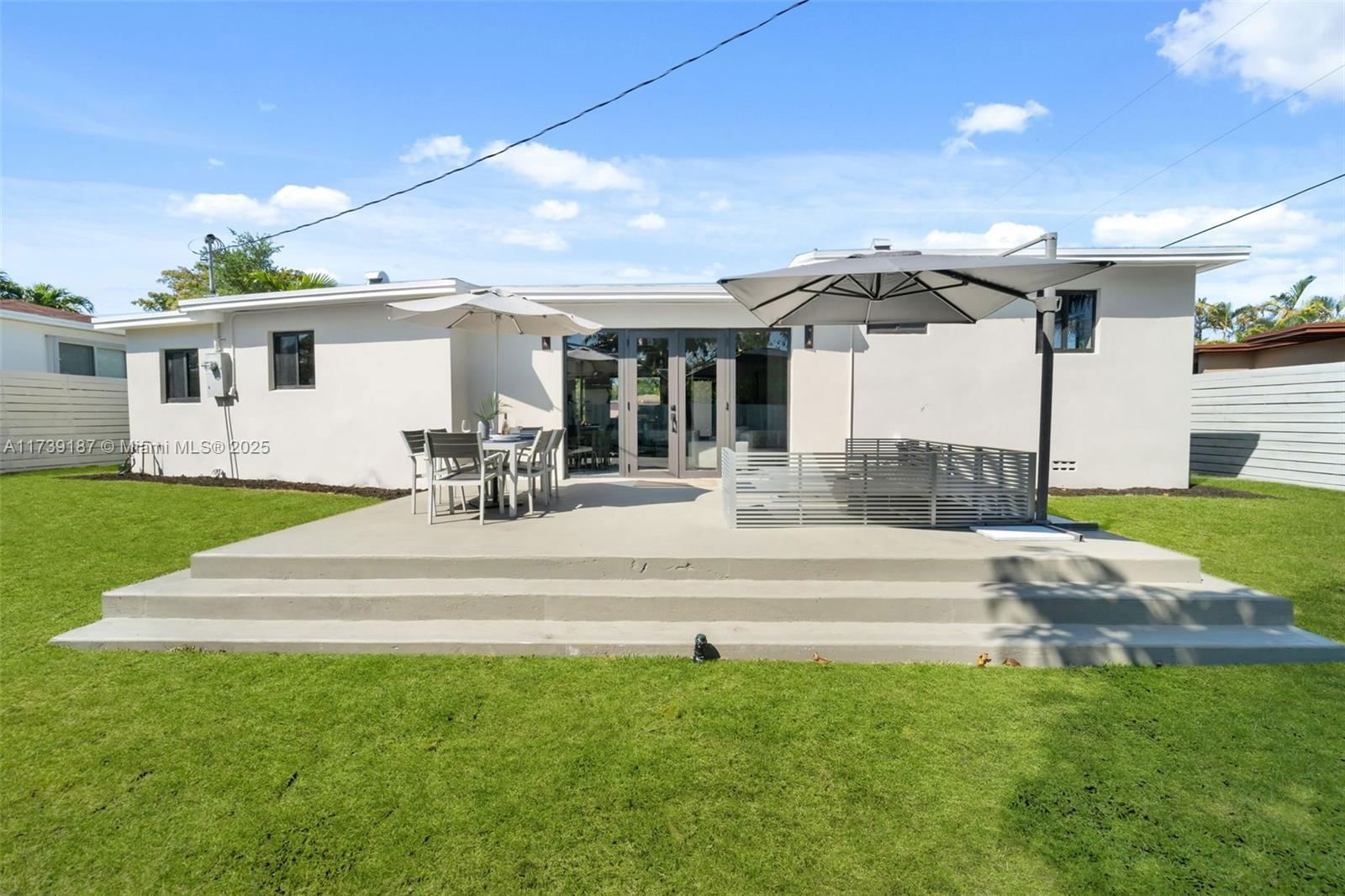 Real estate property located at 142 122nd St, Miami-dade, Breezeswept Estates, North Miami, FL