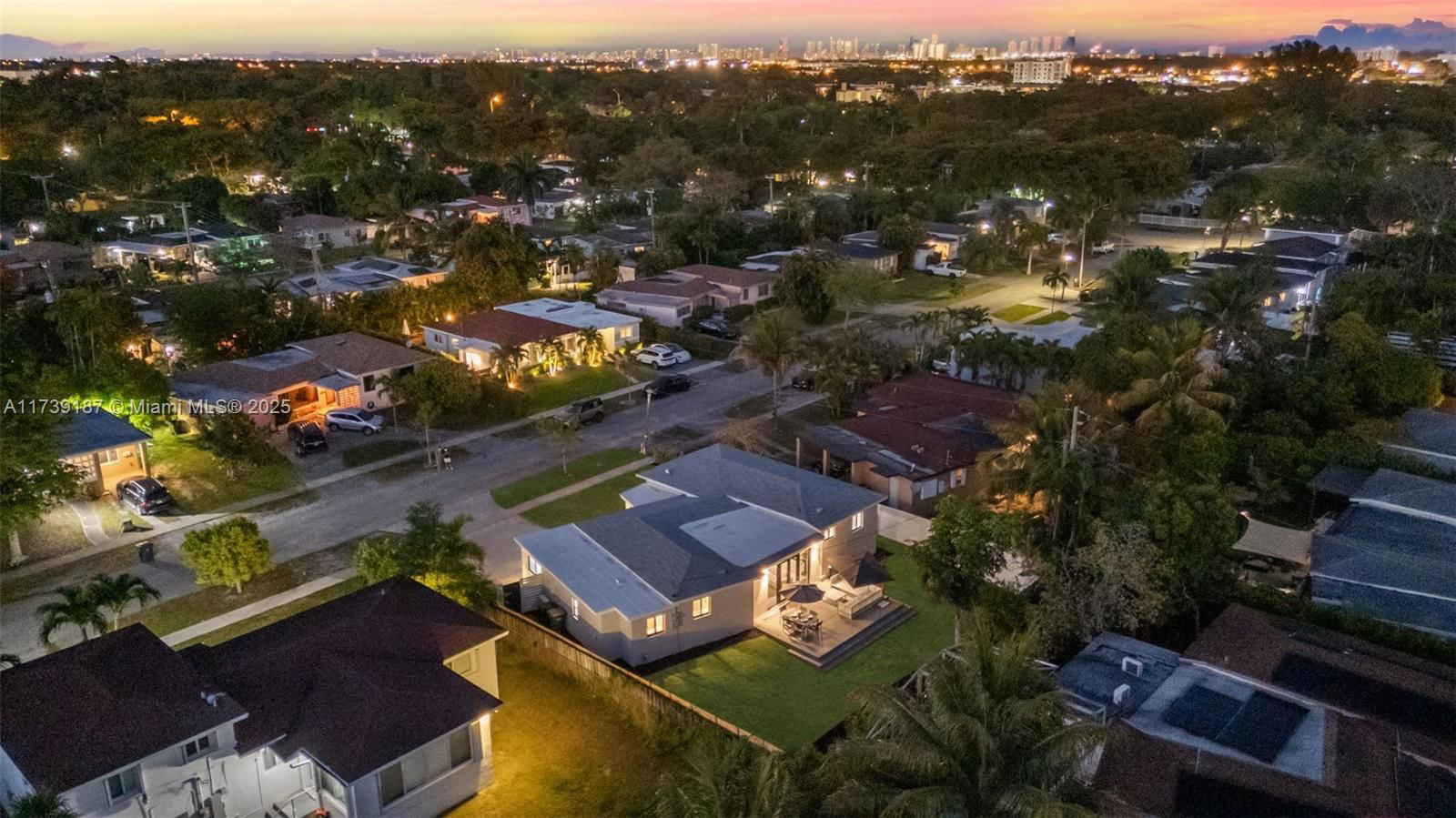 Real estate property located at 142 122nd St, Miami-dade, Breezeswept Estates, North Miami, FL