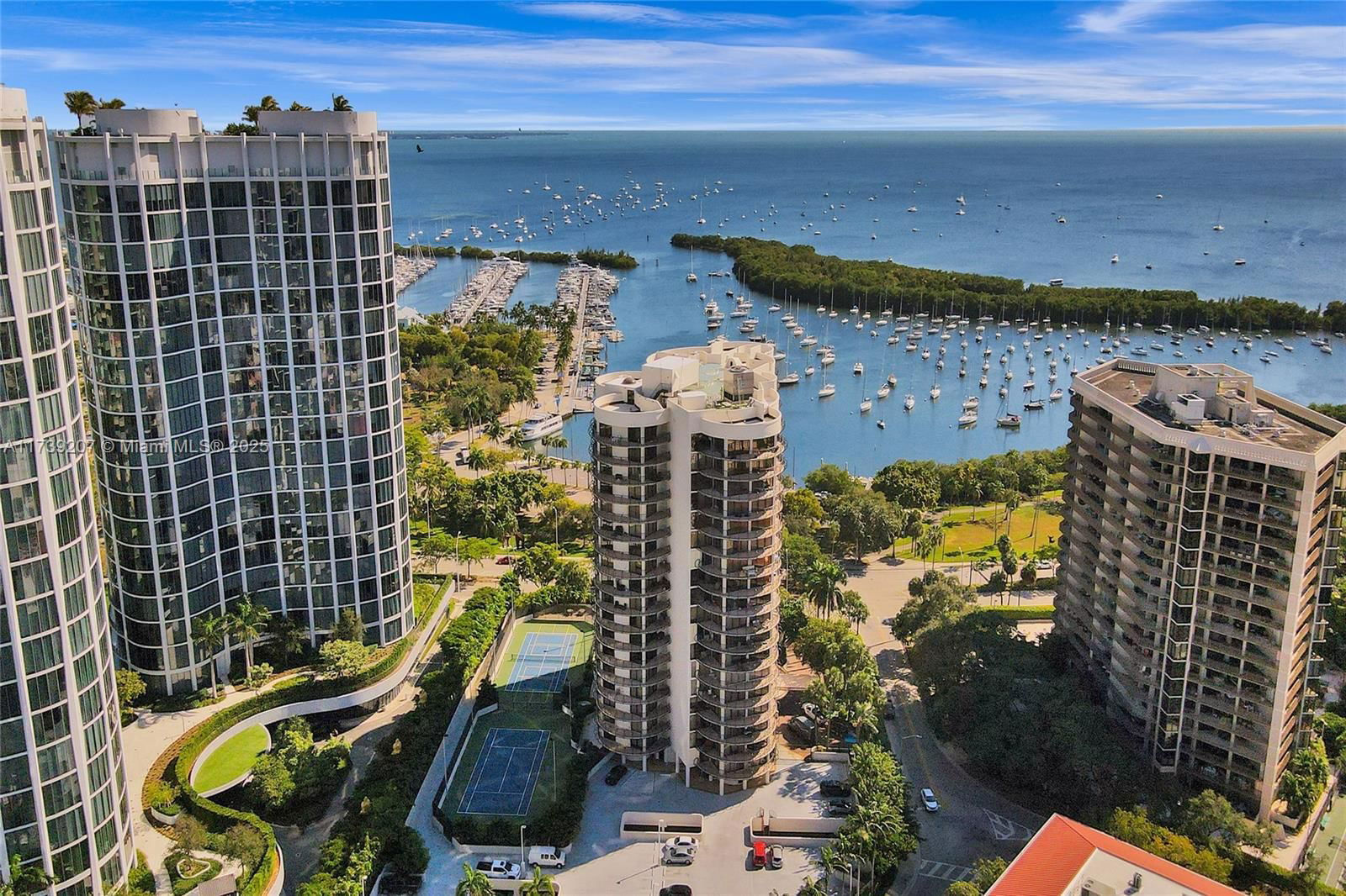 Real estate property located at 2843 Bayshore Dr #4E, Miami-dade, Grove Towers Condo, Miami, FL