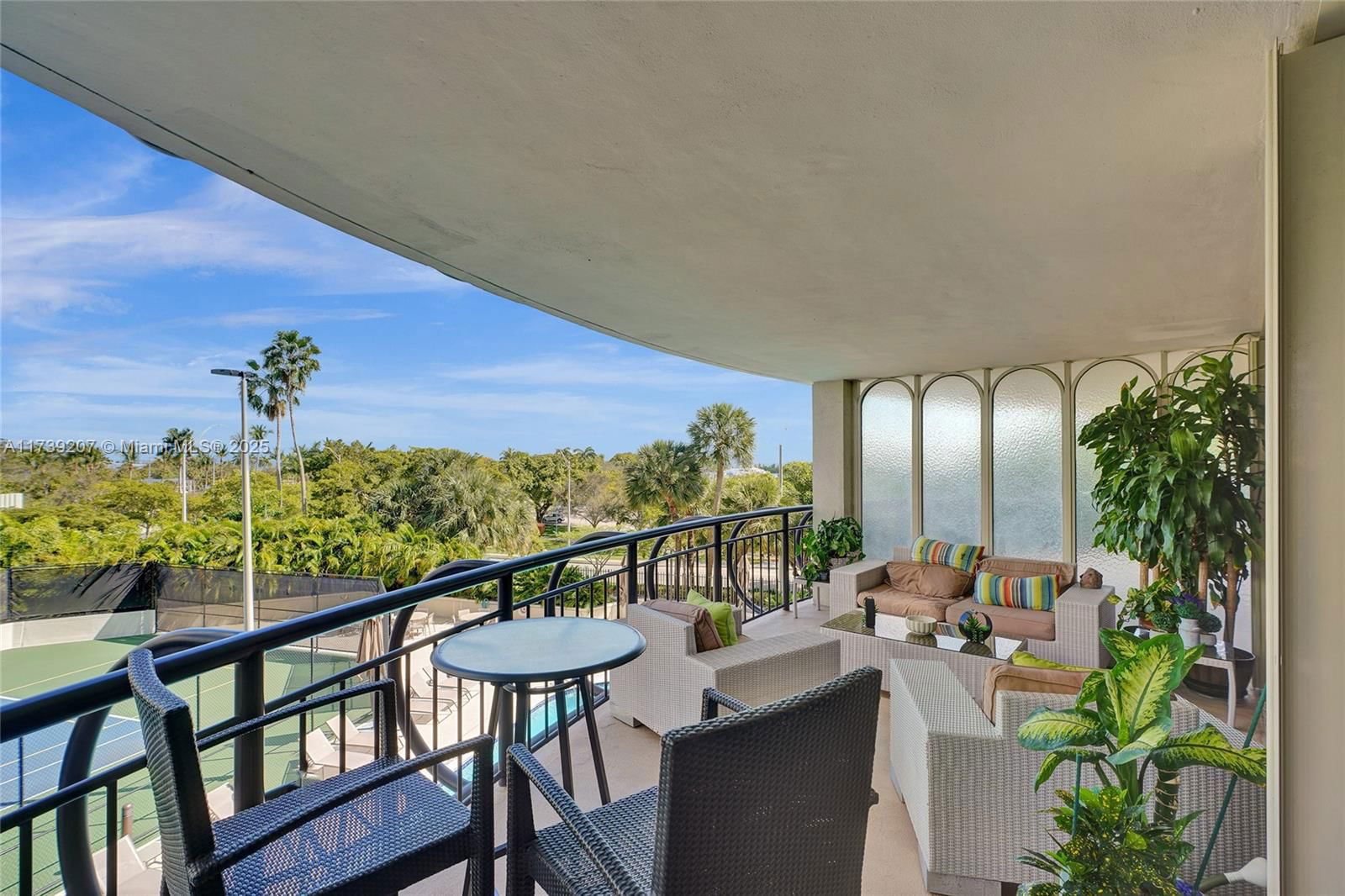 Real estate property located at 2843 Bayshore Dr #4E, Miami-dade, Grove Towers Condo, Miami, FL