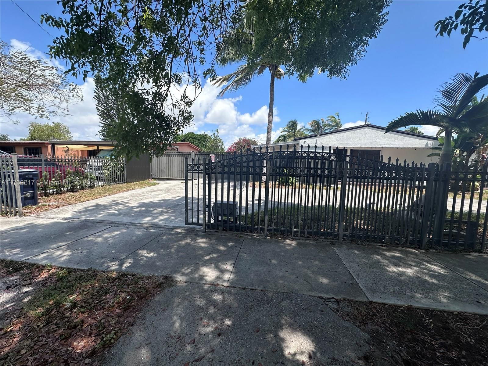 Real estate property located at 9331 Marine Dr, Miami-dade, Cutler Ridge Sec 4, Cutler Bay, FL