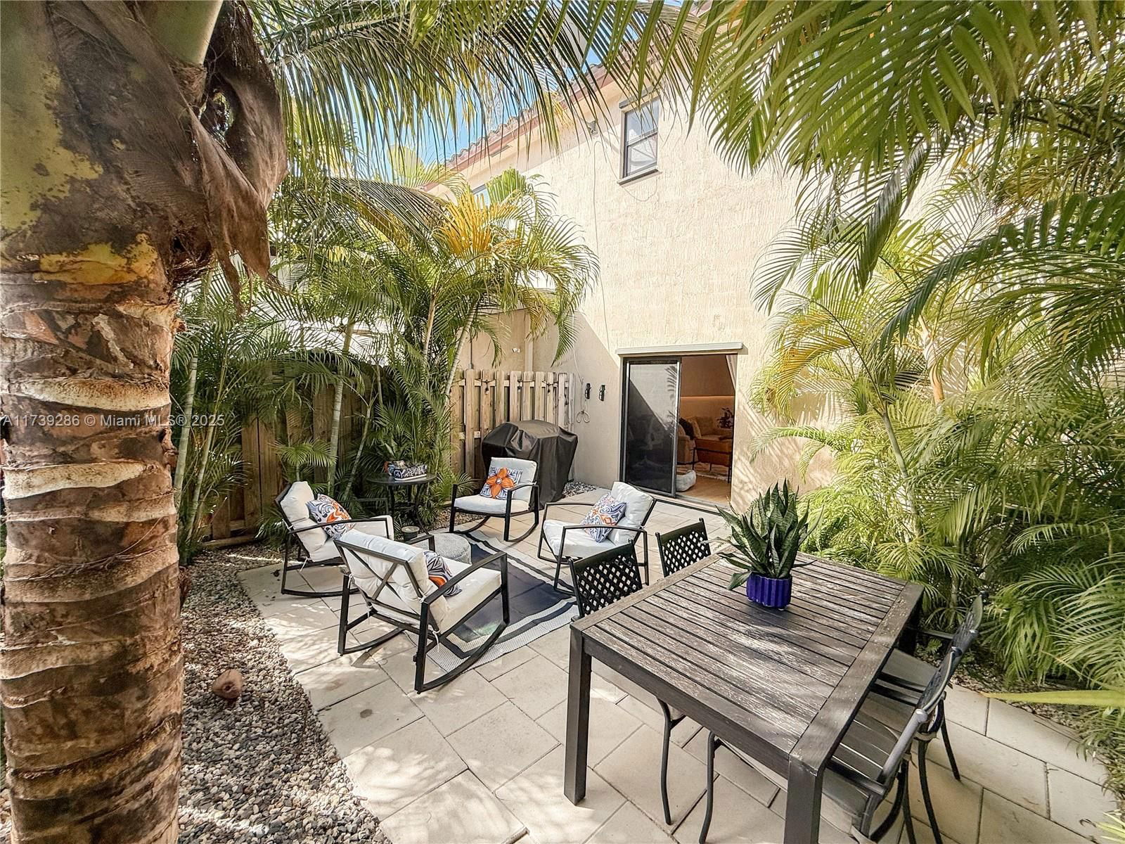 Real estate property located at 25007 114th Ct #25007, Miami-dade, Coco Palm Estates, Homestead, FL