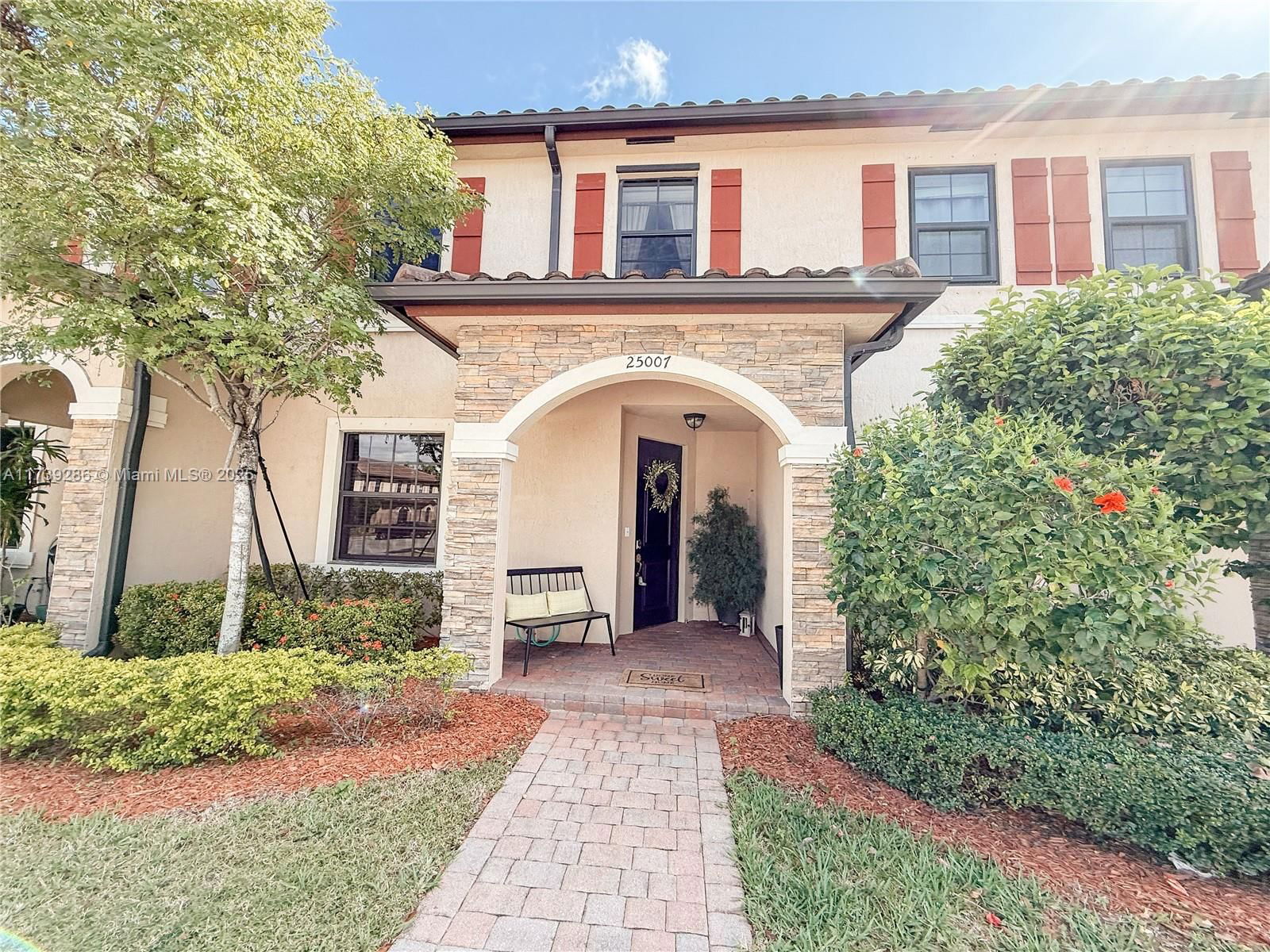 Real estate property located at 25007 114th Ct #25007, Miami-dade, Coco Palm Estates, Homestead, FL