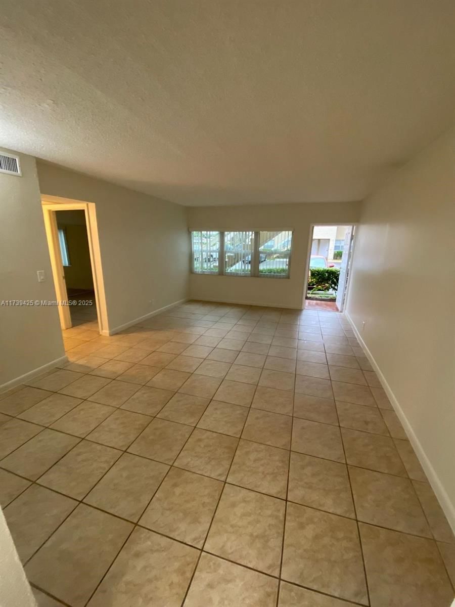 Real estate property located at 10194 Twin Lakes Dr #14-A, Broward, Lakewood Village, Coral Springs, FL