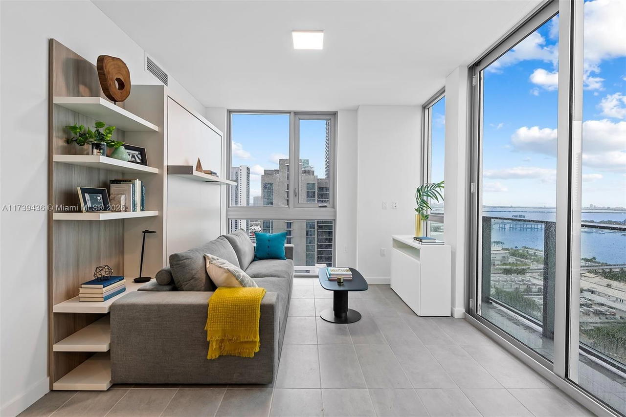 Real estate property located at 227 2nd St #3109, Miami-dade, Yotelpad Miami, Miami, FL