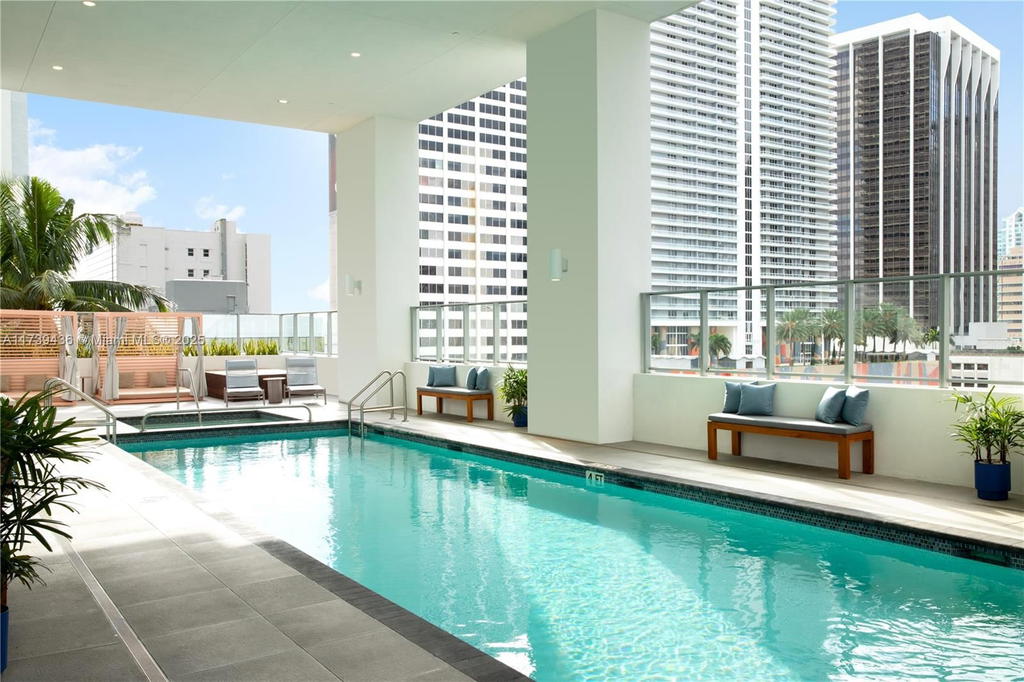 Real estate property located at 227 2nd St #3109, Miami-dade, Yotelpad Miami, Miami, FL