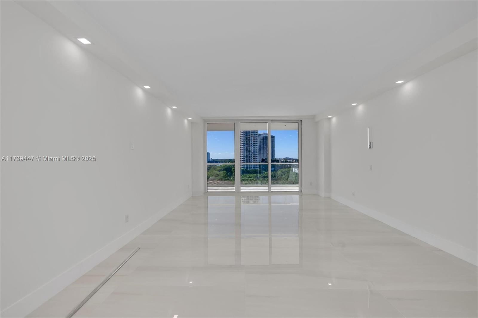 Real estate property located at 2600 Island Blvd #903, Miami-dade, 2600 Isl Blvd Williams Is, Aventura, FL