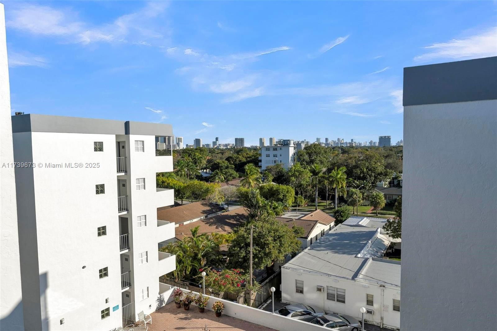 Real estate property located at 1720 Jefferson St #308, Broward, Sun Haven Towers Condo, Hollywood, FL