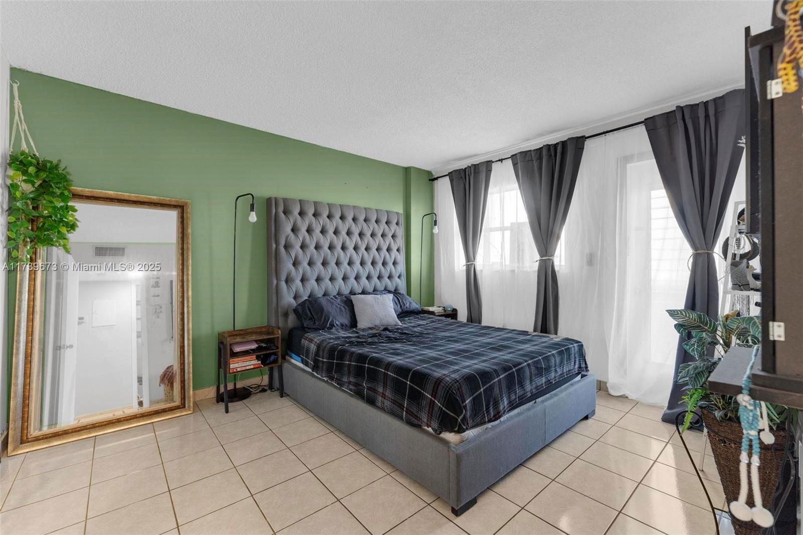 Real estate property located at 1720 Jefferson St #308, Broward, Sun Haven Towers Condo, Hollywood, FL