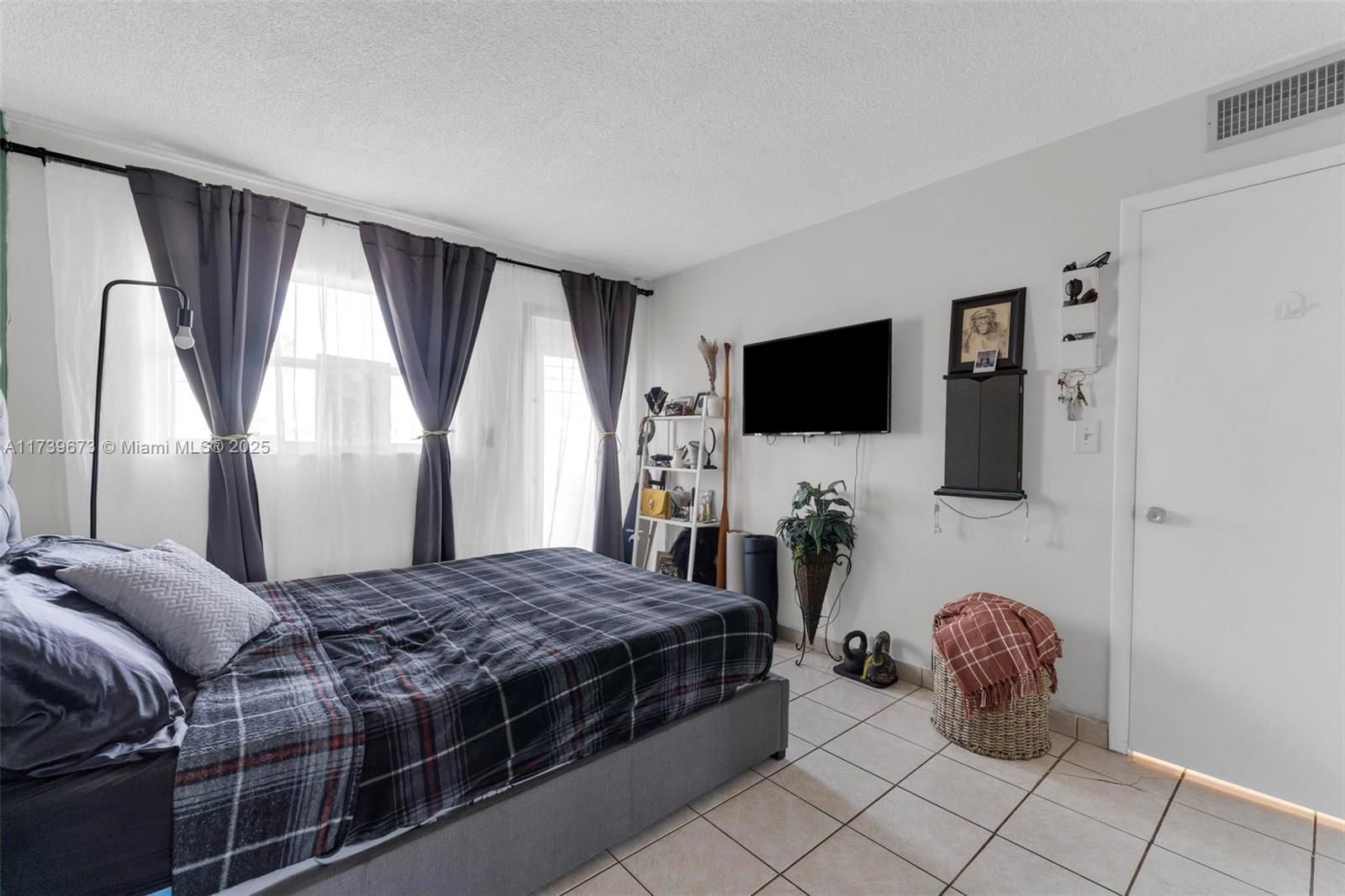 Real estate property located at 1720 Jefferson St #308, Broward, Sun Haven Towers Condo, Hollywood, FL
