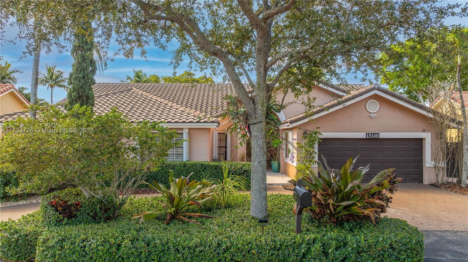 Real estate property located at 15140 46th Ter, Miami-dade, The Mansions, Miami, FL