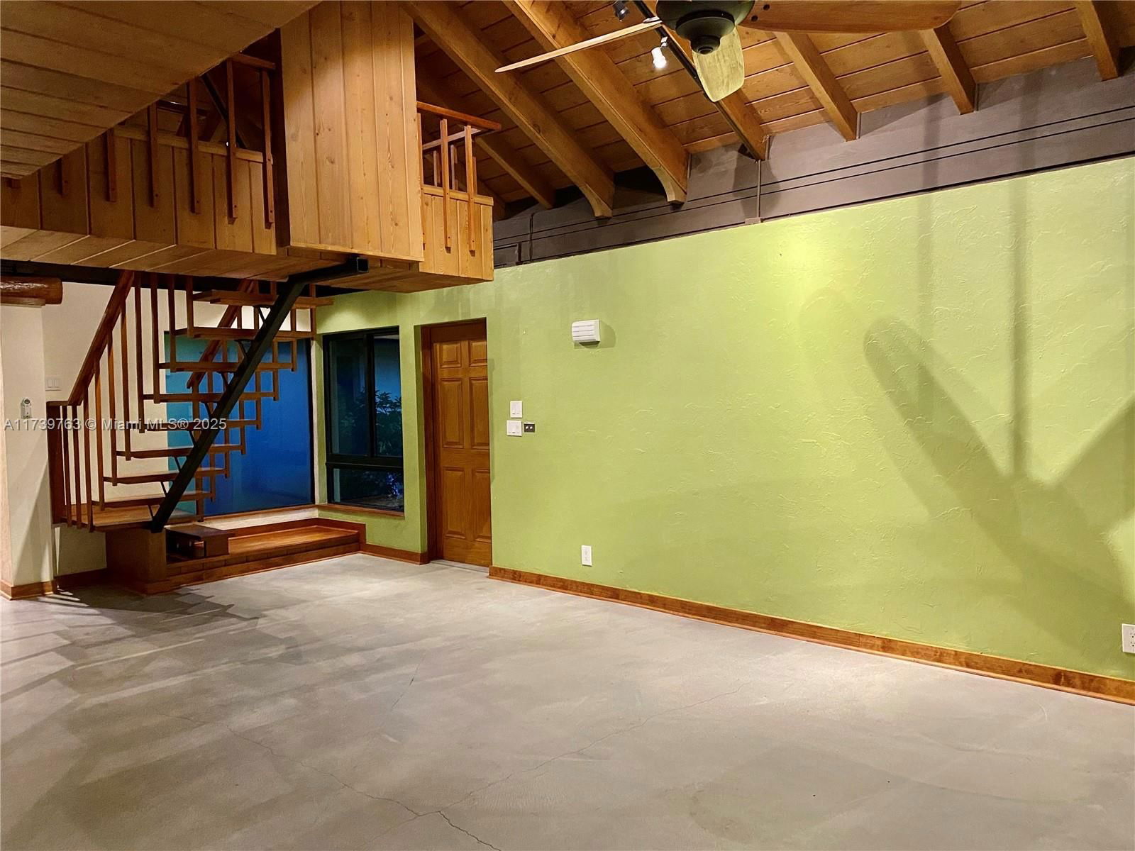Real estate property located at 18350 214th St, Miami-dade, Redland, Miami, FL