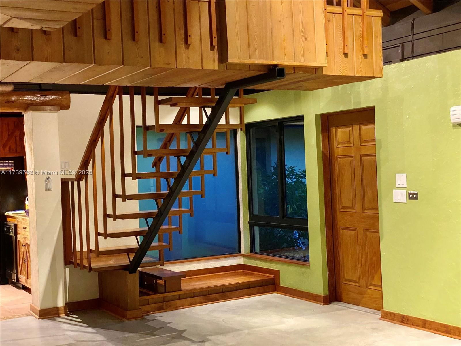 Real estate property located at 18350 214th St, Miami-dade, Redland, Miami, FL