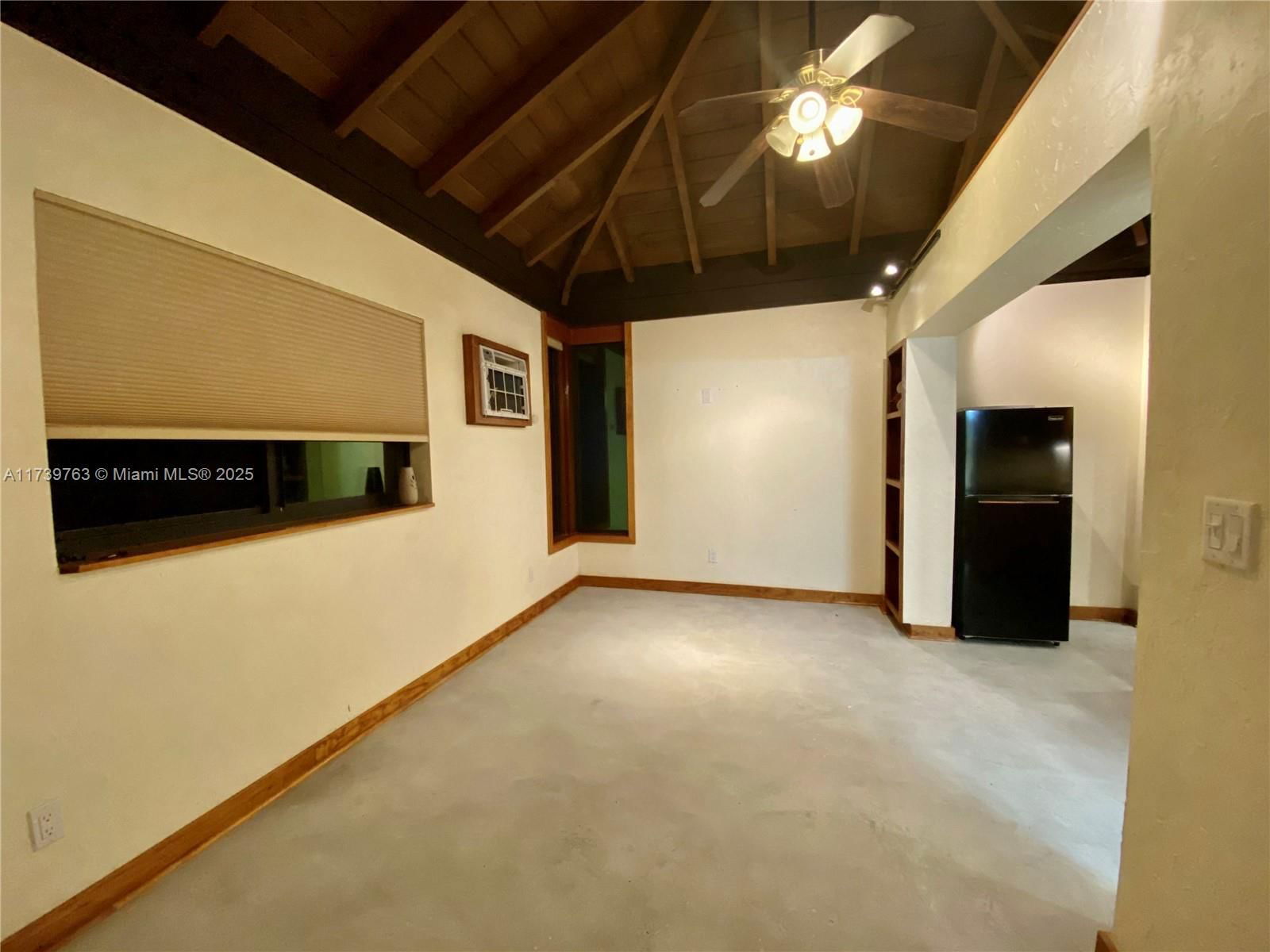 Real estate property located at 18350 214th St, Miami-dade, Redland, Miami, FL