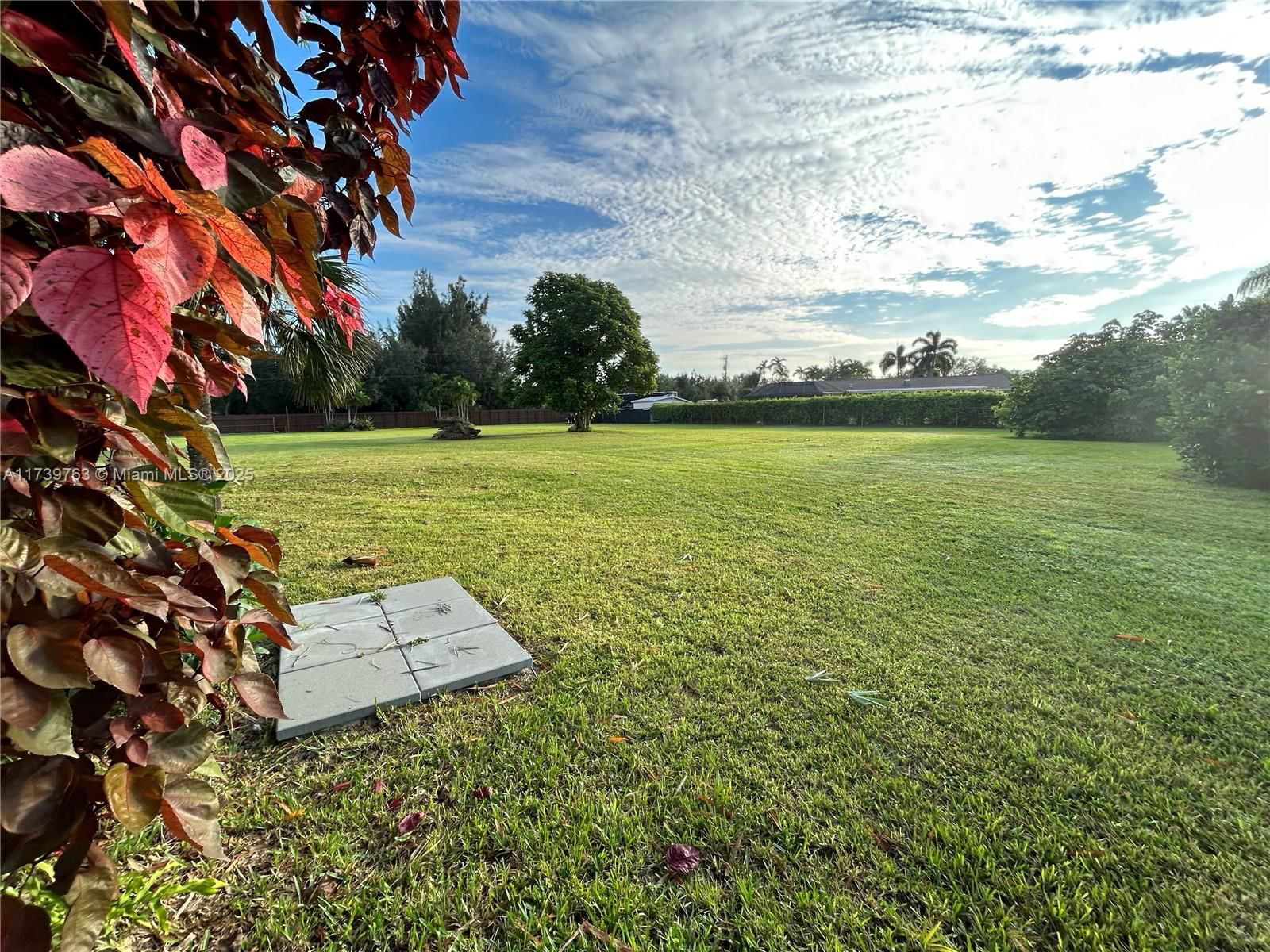 Real estate property located at 18350 214th St, Miami-dade, Redland, Miami, FL