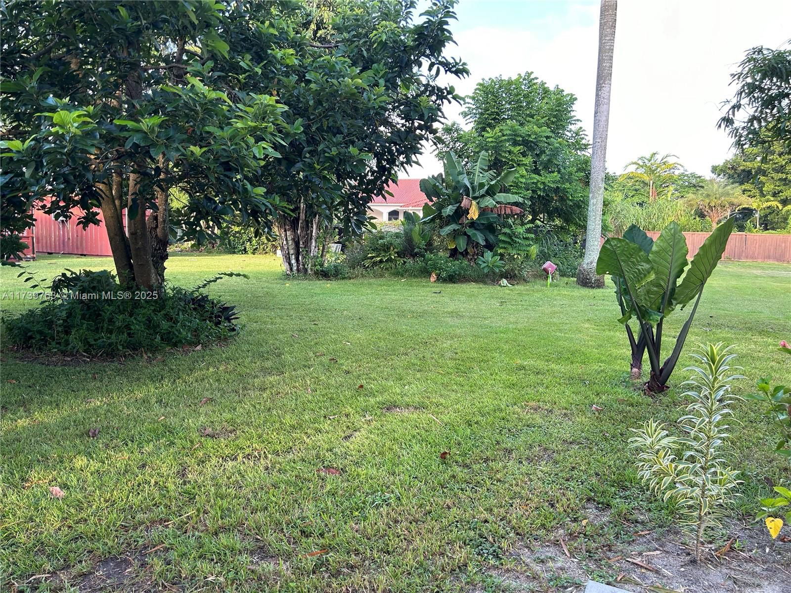 Real estate property located at 18350 214th St, Miami-dade, Redland, Miami, FL