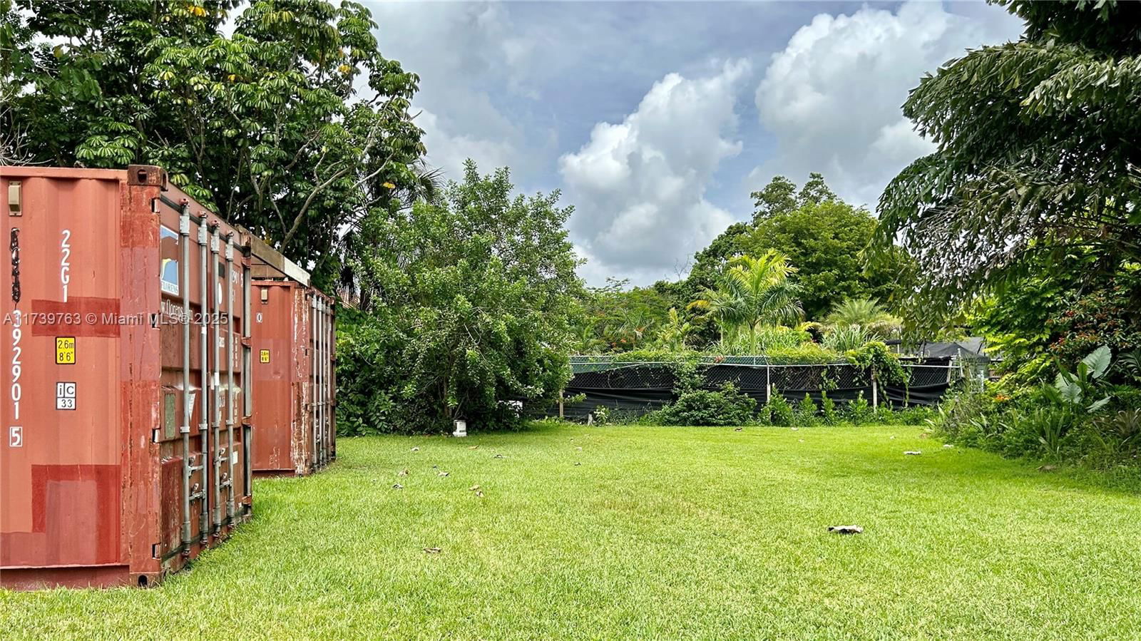 Real estate property located at 18350 214th St, Miami-dade, Redland, Miami, FL