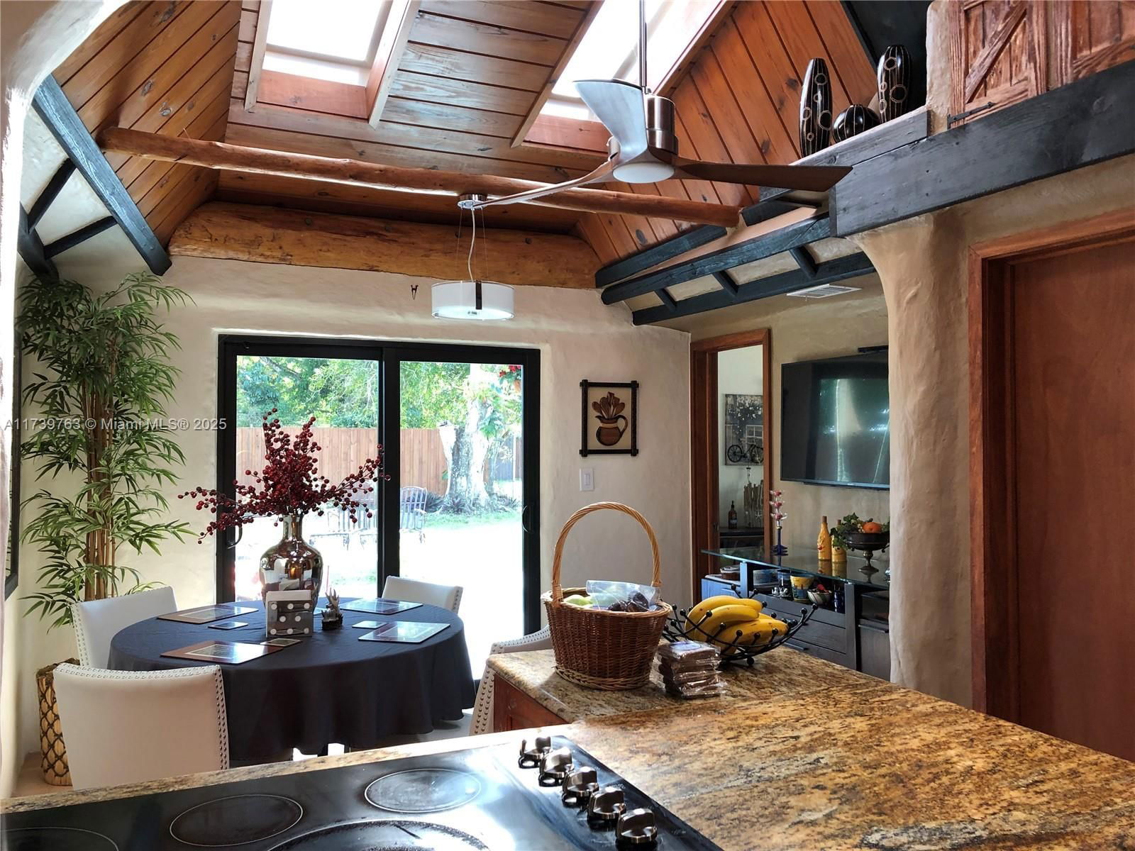 Real estate property located at 18350 214th St, Miami-dade, Redland, Miami, FL