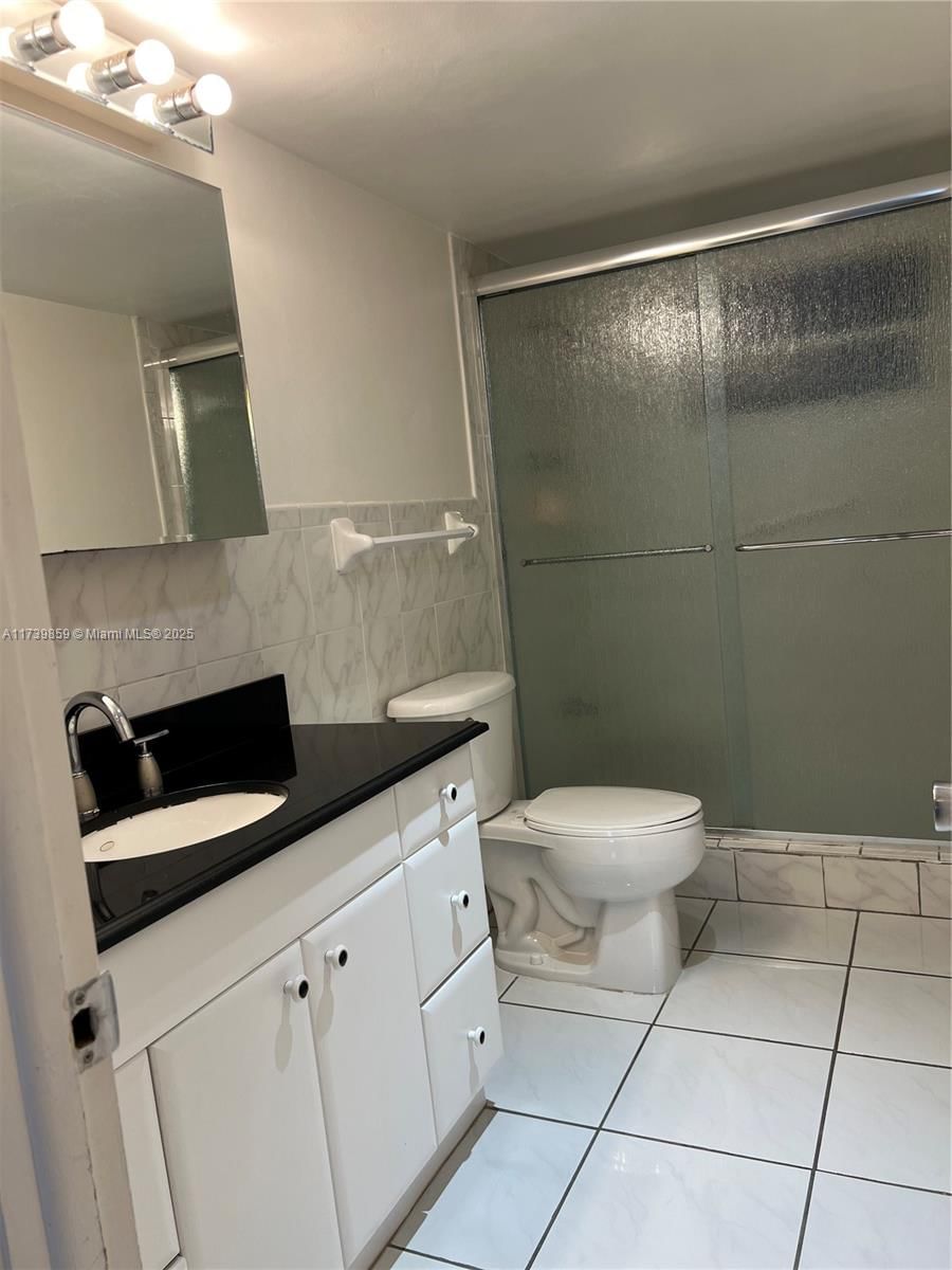 Real estate property located at 3550 169th St #406, Miami-dade, Eden Isles Condo No 6, North Miami Beach, FL