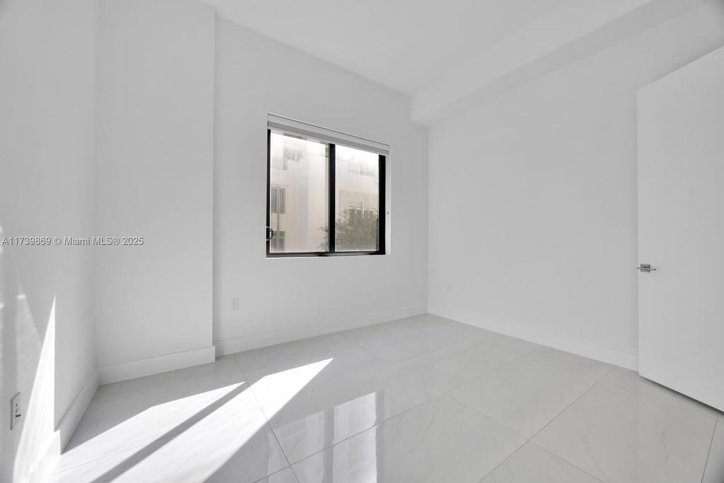 Real estate property located at 301 Altara Ave #201, Miami-dade, Merrick Manor Condo, Coral Gables, FL