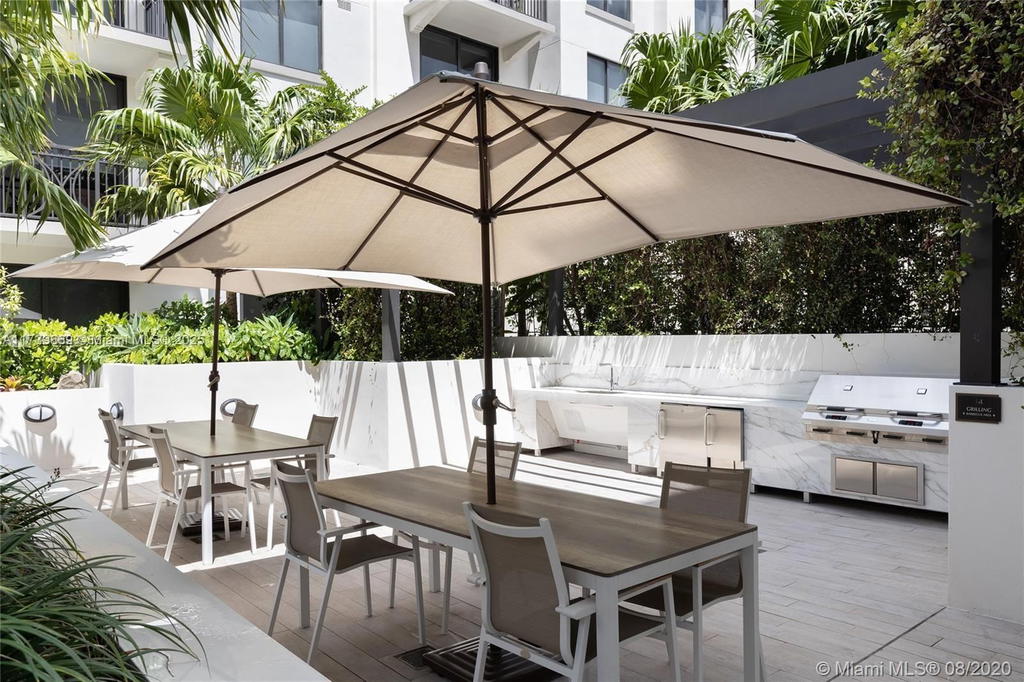 Real estate property located at 301 Altara Ave #201, Miami-dade, Merrick Manor Condo, Coral Gables, FL