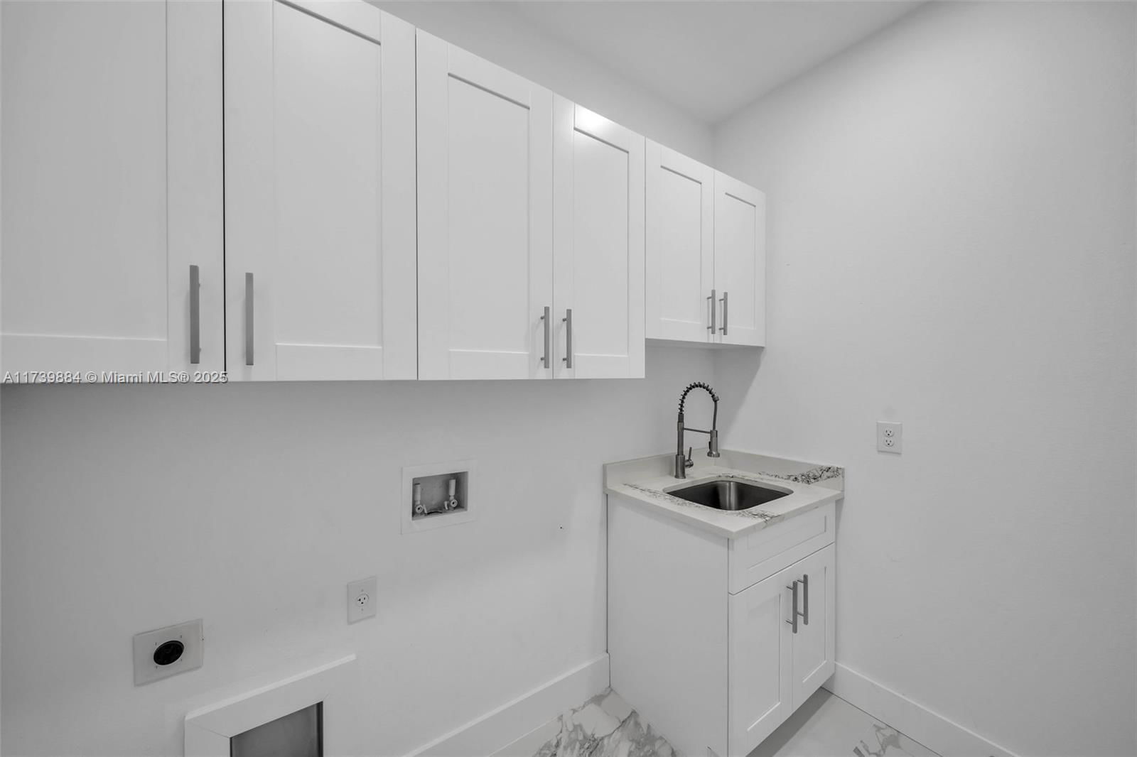 Real estate property located at 1122 Leroy ave, Other, Lehigh Acres, Other City - In The State Of Florida, FL