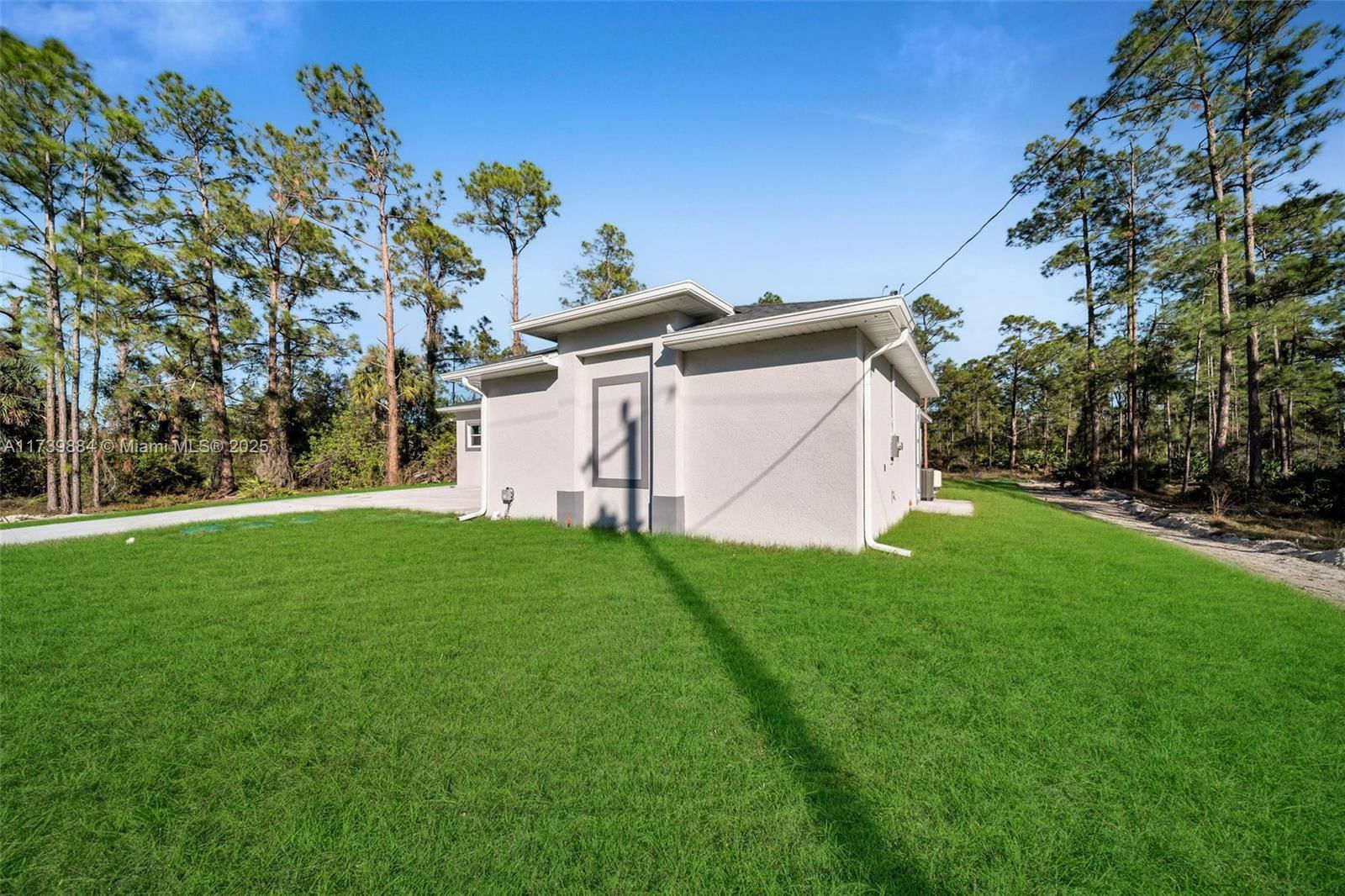 Real estate property located at 1122 Leroy ave, Other, Lehigh Acres, Other City - In The State Of Florida, FL