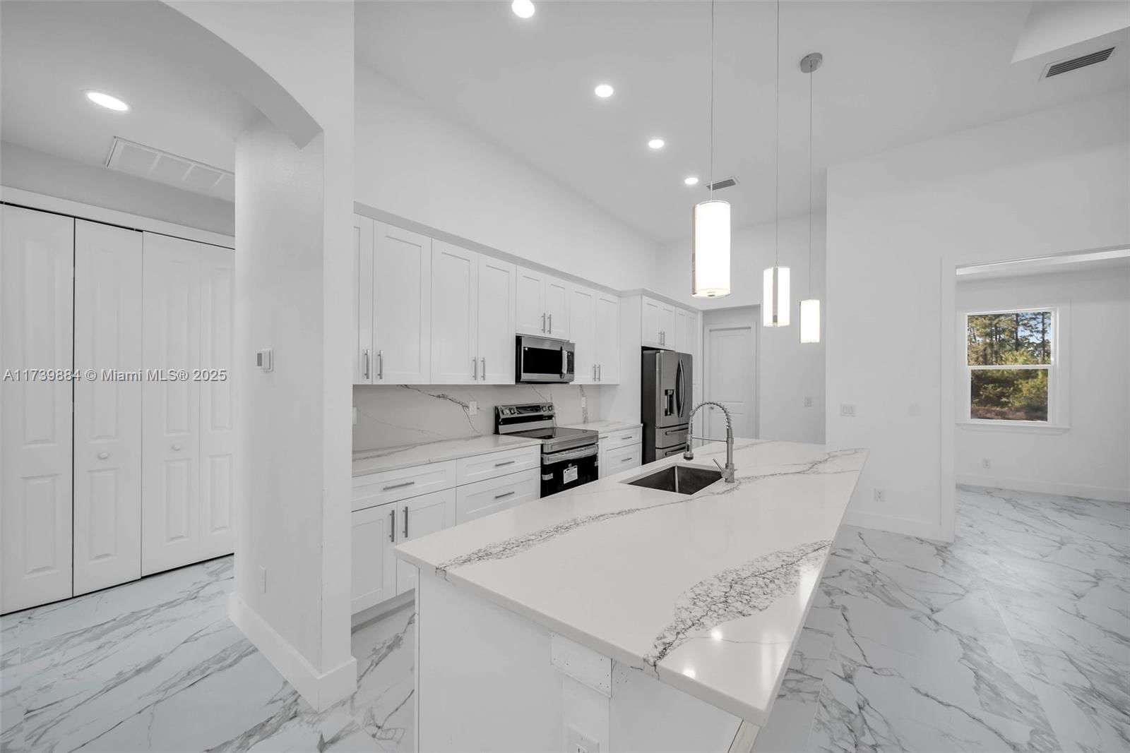 Real estate property located at 1122 Leroy ave, Other, Lehigh Acres, Other City - In The State Of Florida, FL