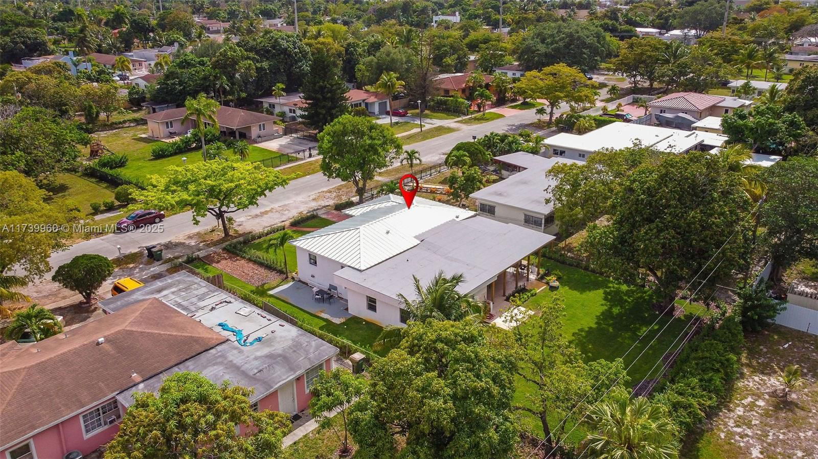 Real estate property located at 425 122nd St, Miami-dade, Alhambra Heights Sec 2, North Miami, FL