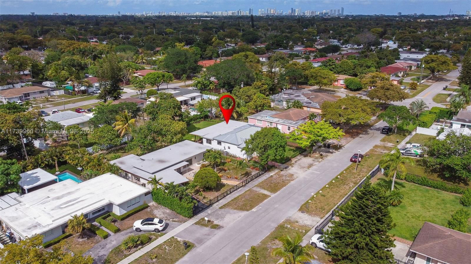 Real estate property located at 425 122nd St, Miami-dade, Alhambra Heights Sec 2, North Miami, FL