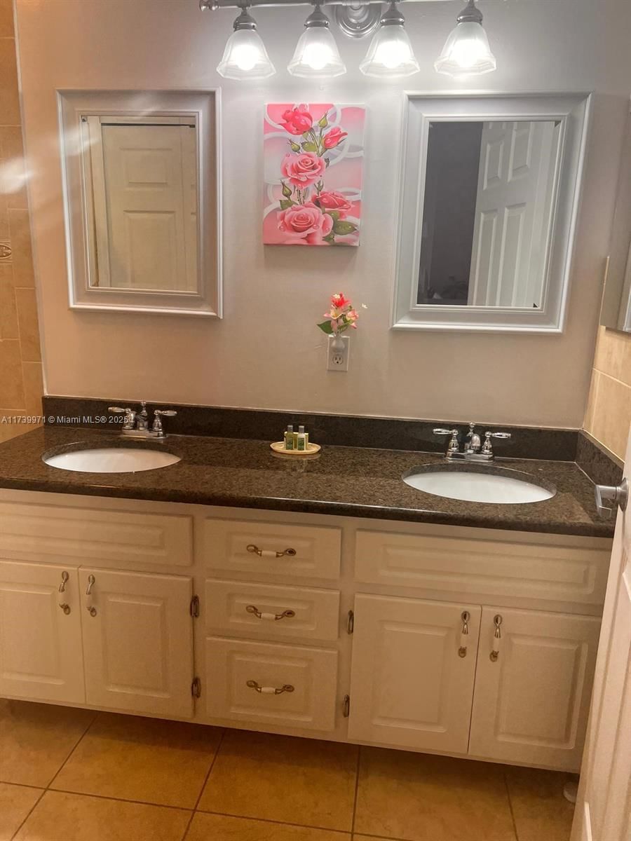 Real estate property located at 713 5th Ave, Lehigh Acres,, Lee, Lehigh Acres, Lehigh Acres, FL