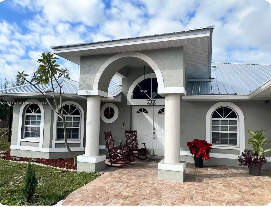 Real estate property located at 713 5th Ave, Lehigh Acres,, Lee, Lehigh Acres, Lehigh Acres, FL