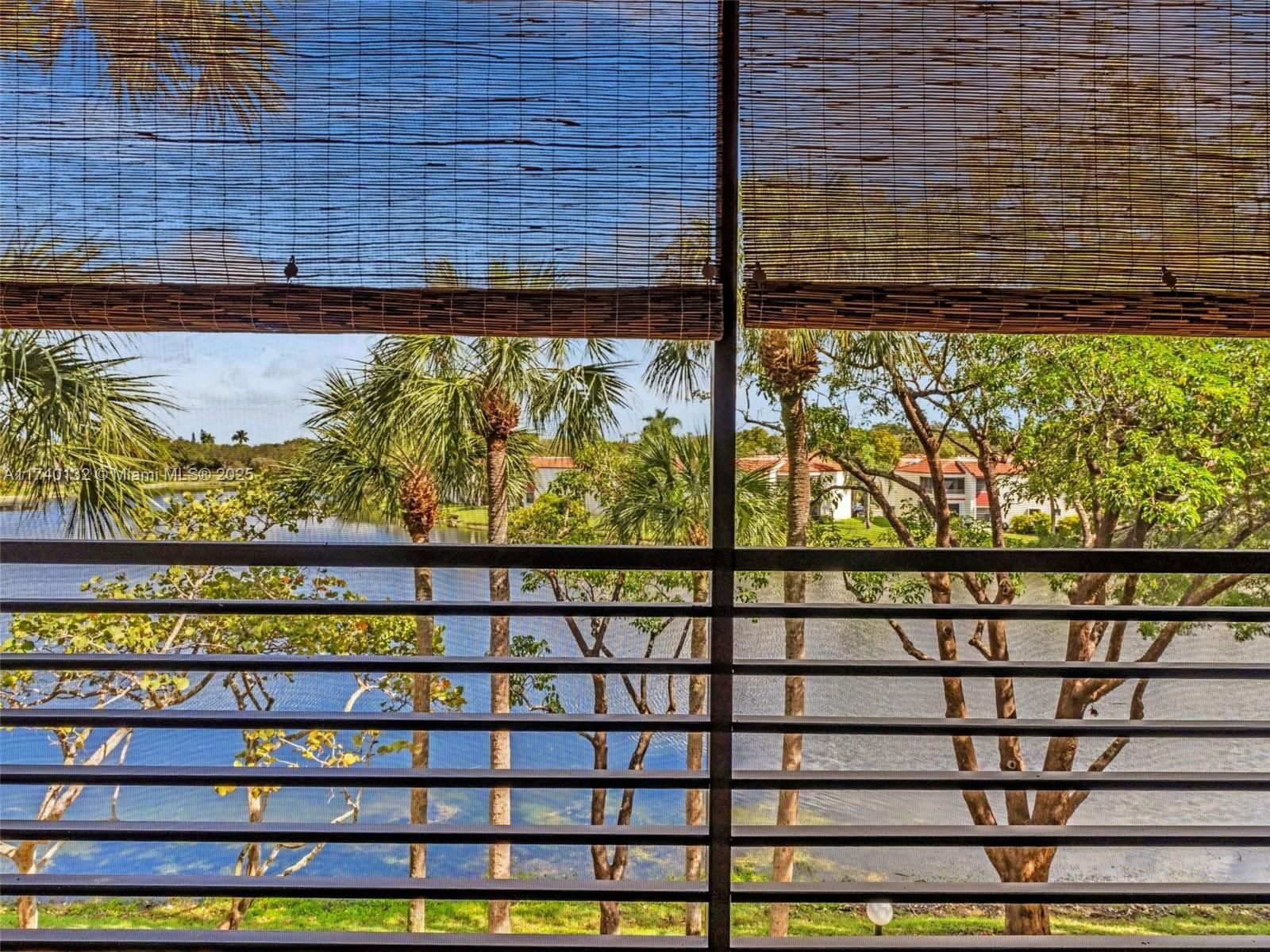Real estate property located at 901 Colony Point Cir #310, Broward, Colony Point 6 Condo, Pembroke Pines, FL