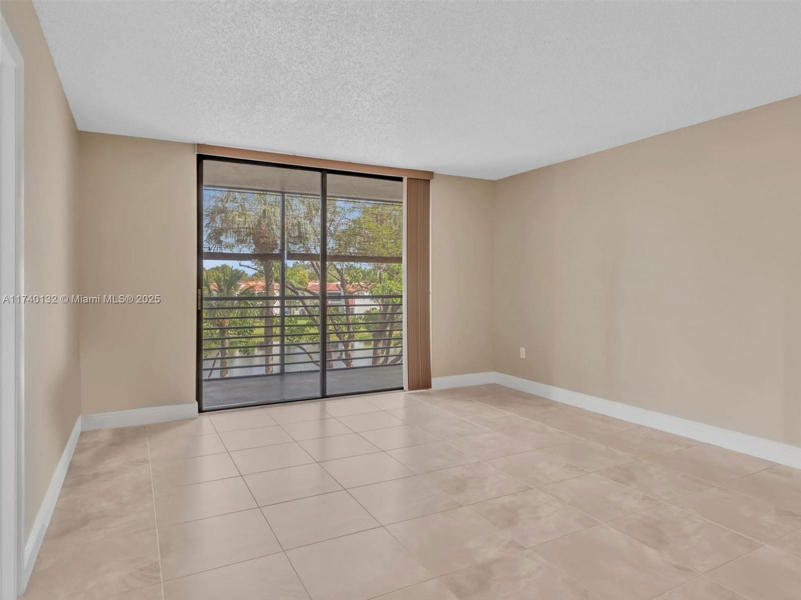 Real estate property located at 901 Colony Point Cir #310, Broward, Colony Point 6 Condo, Pembroke Pines, FL