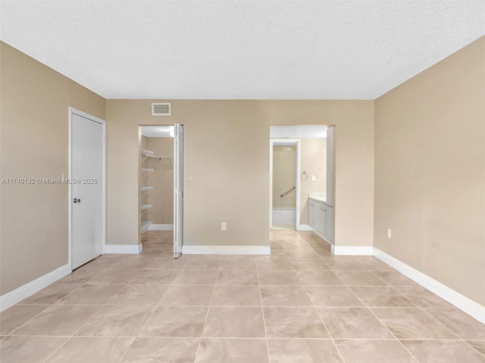 Real estate property located at 901 Colony Point Cir #310, Broward, Colony Point 6 Condo, Pembroke Pines, FL